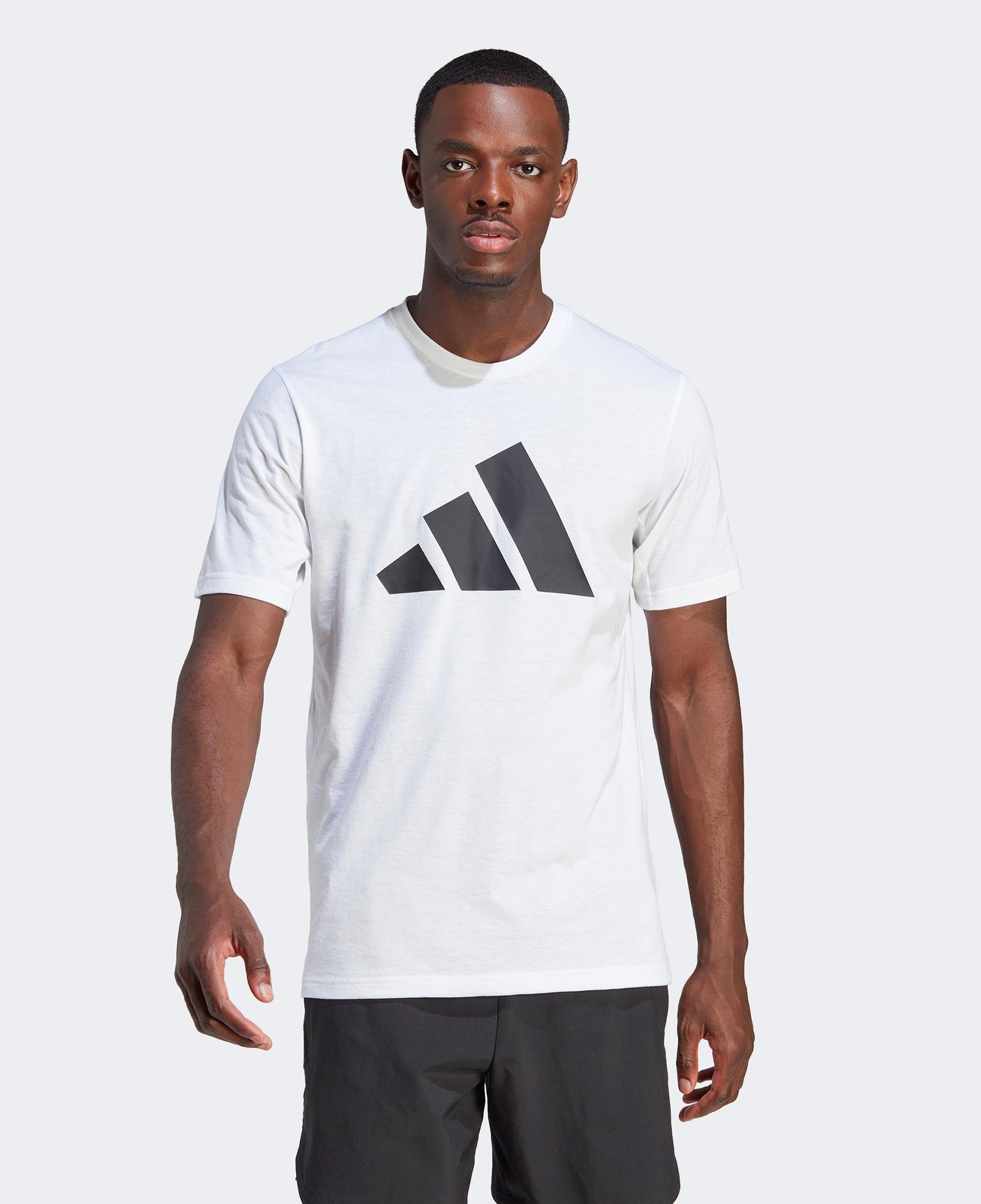 adidas Training Essentials Erkek Beyaz Günlük T-Shirt