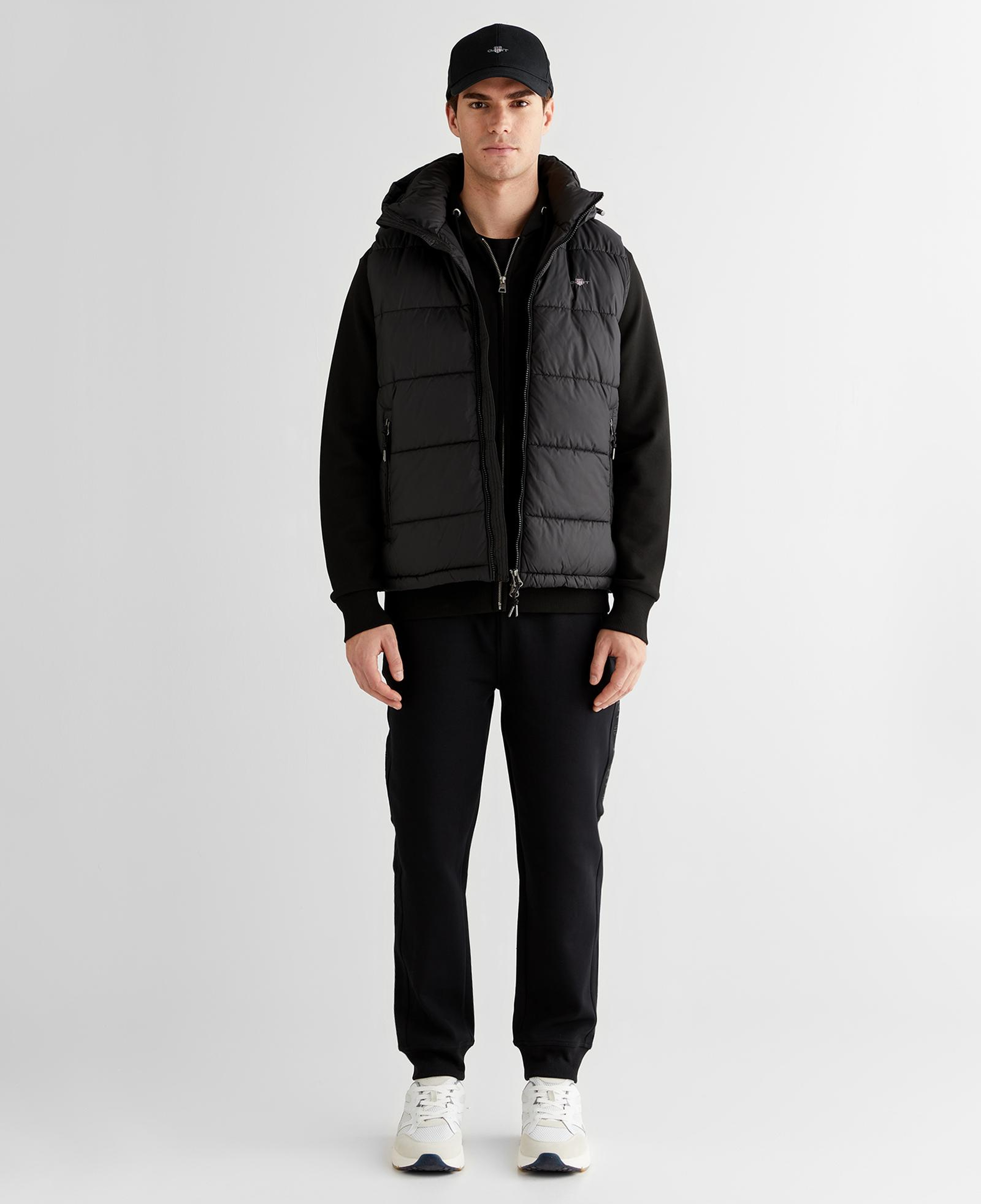 GANT Erkek Siyah Regular Fit Fermuarlı Yelek