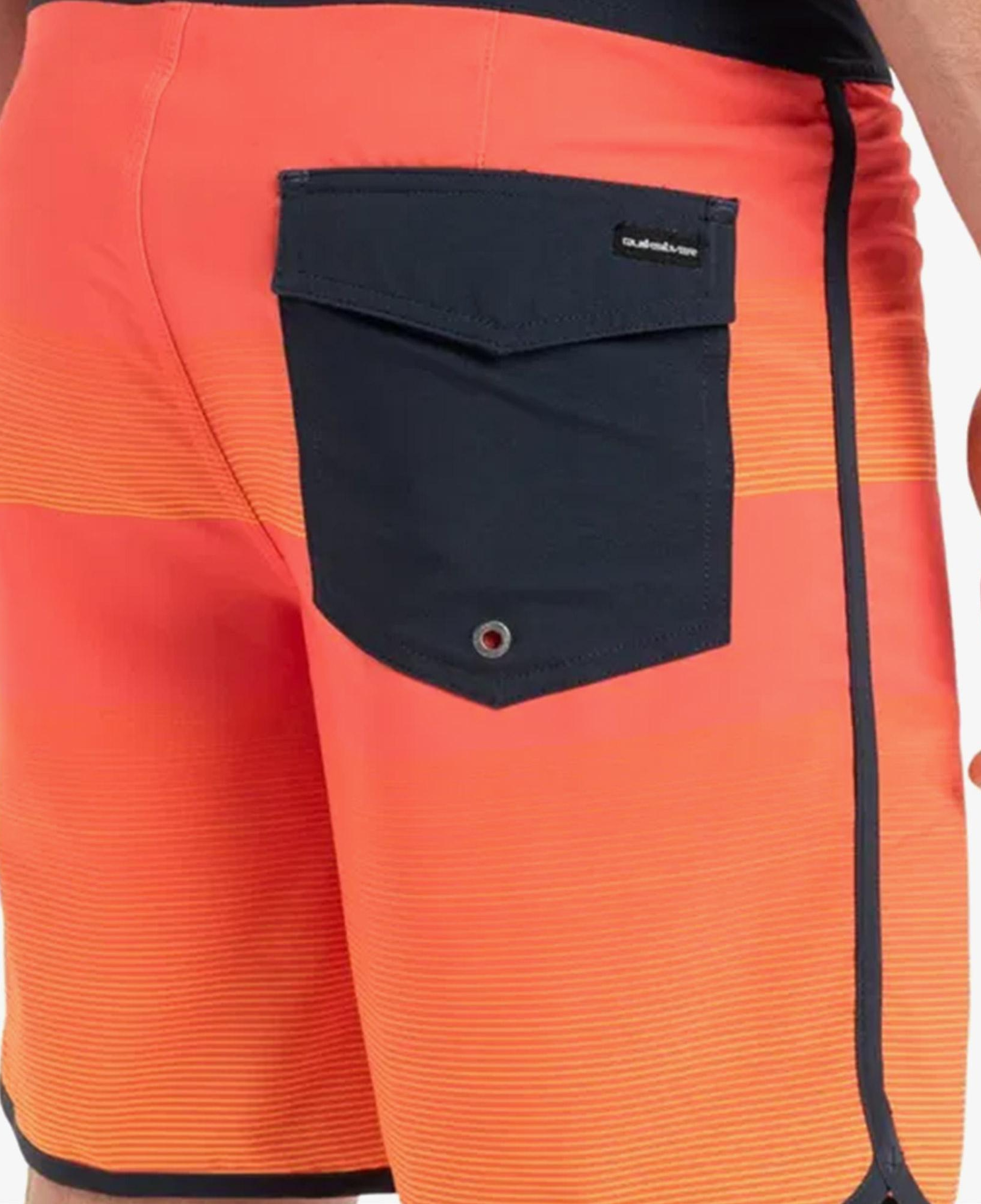 Quiksilver Surfsilk Scallop 18 Erkek Turuncu Deniz Şortu