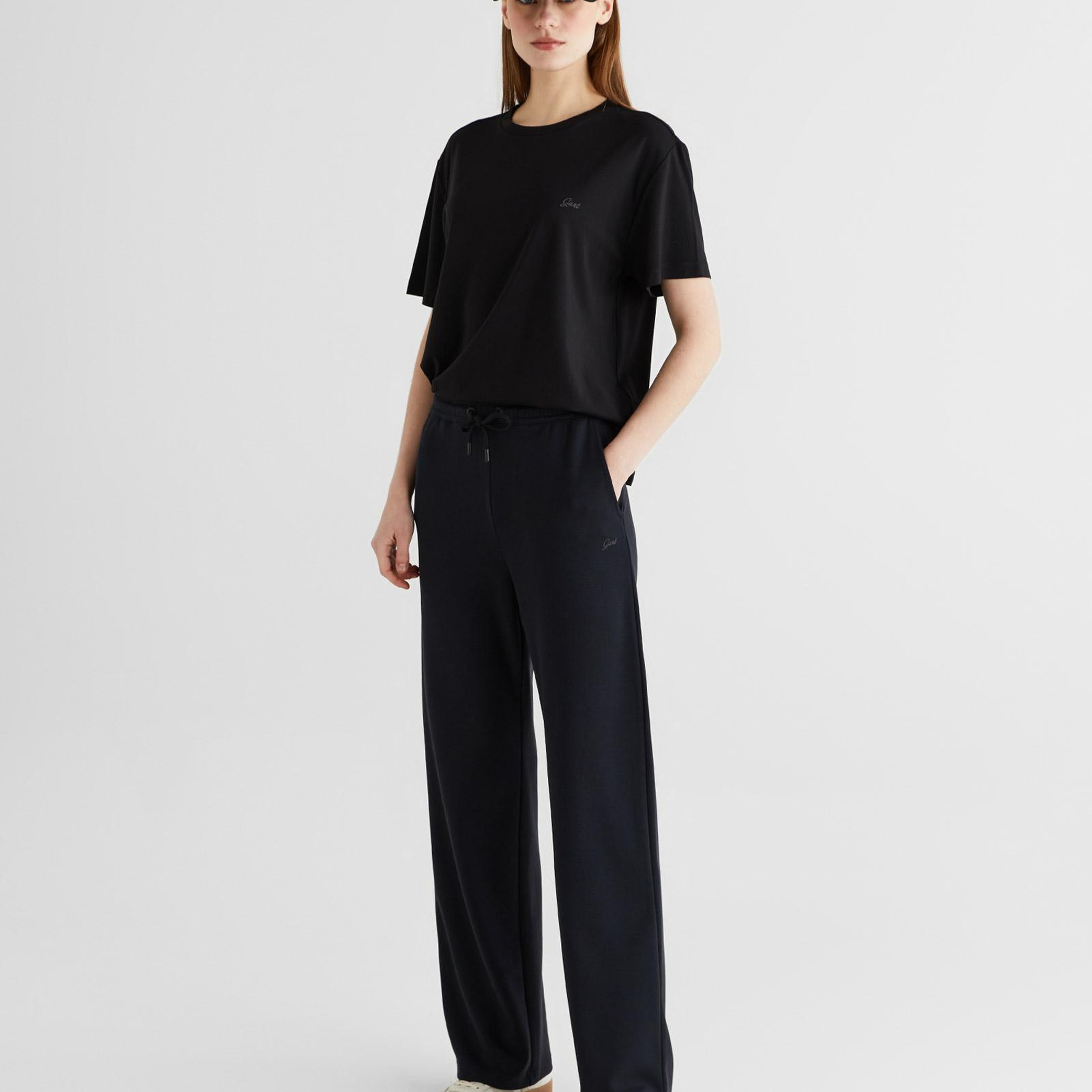 GANT Kadın Siyah Bisiklet Yaka Regular Fit T-Shirt