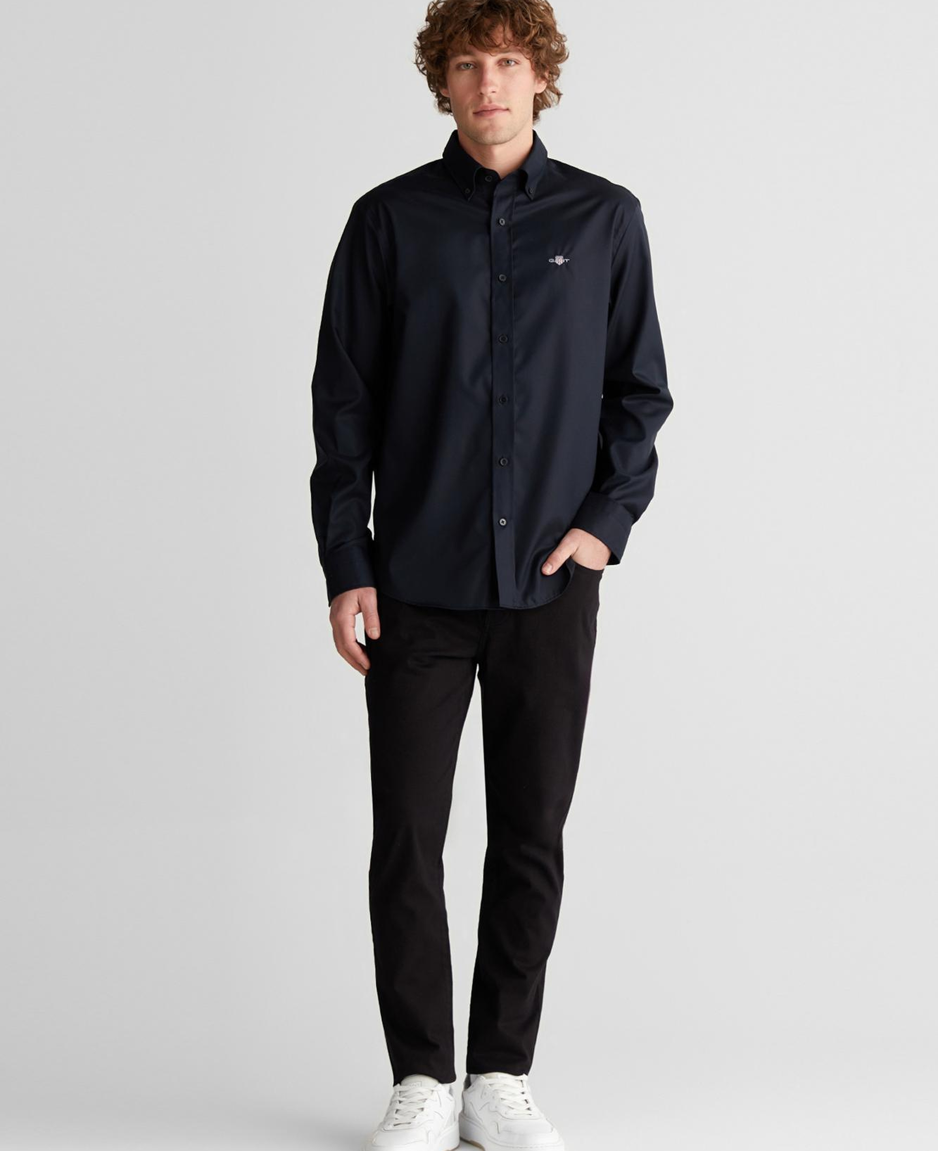 GANT Erkek Siyah Düğmeli Yaka Logolu Gömlek