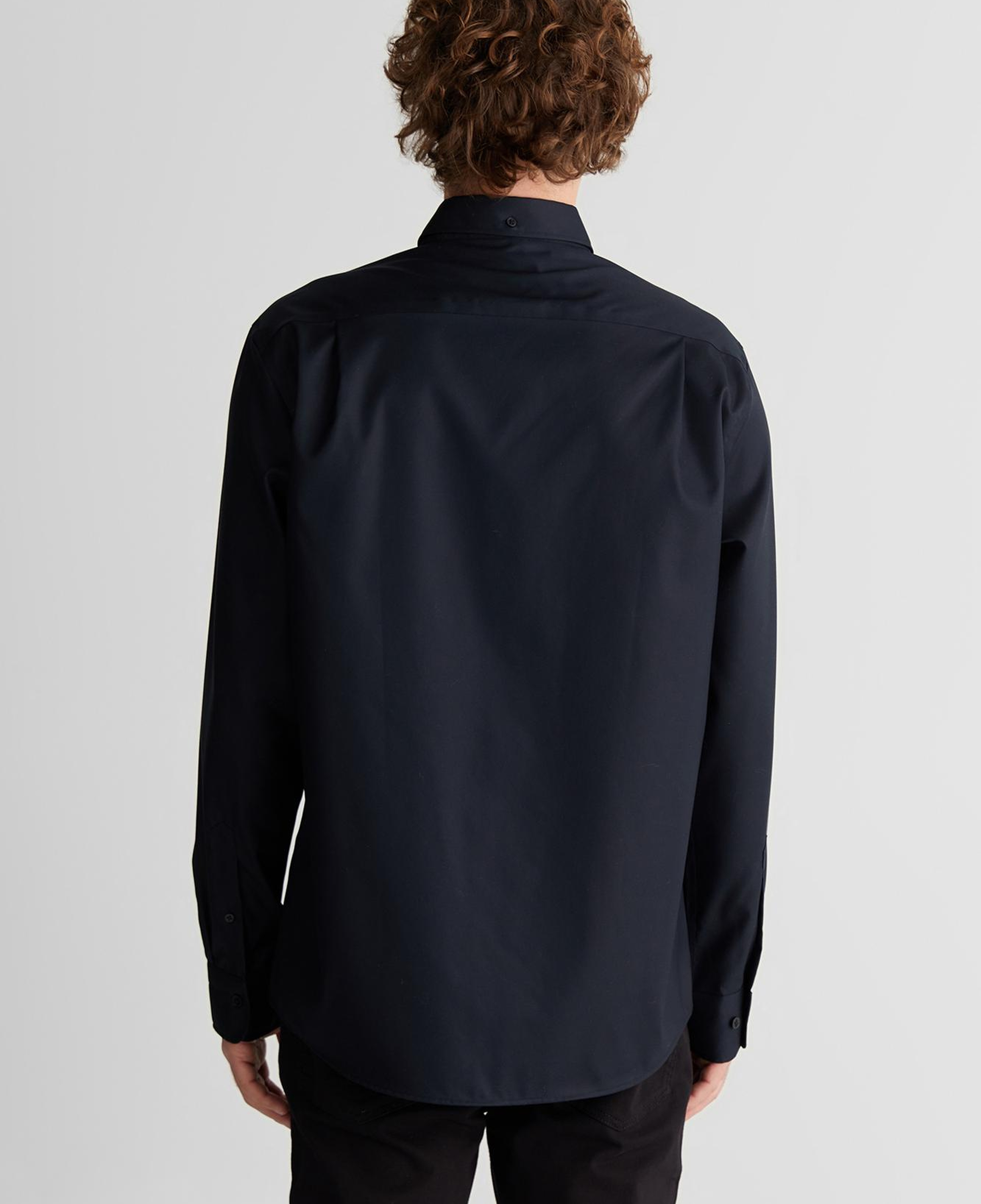 GANT Erkek Siyah Düğmeli Yaka Logolu Gömlek