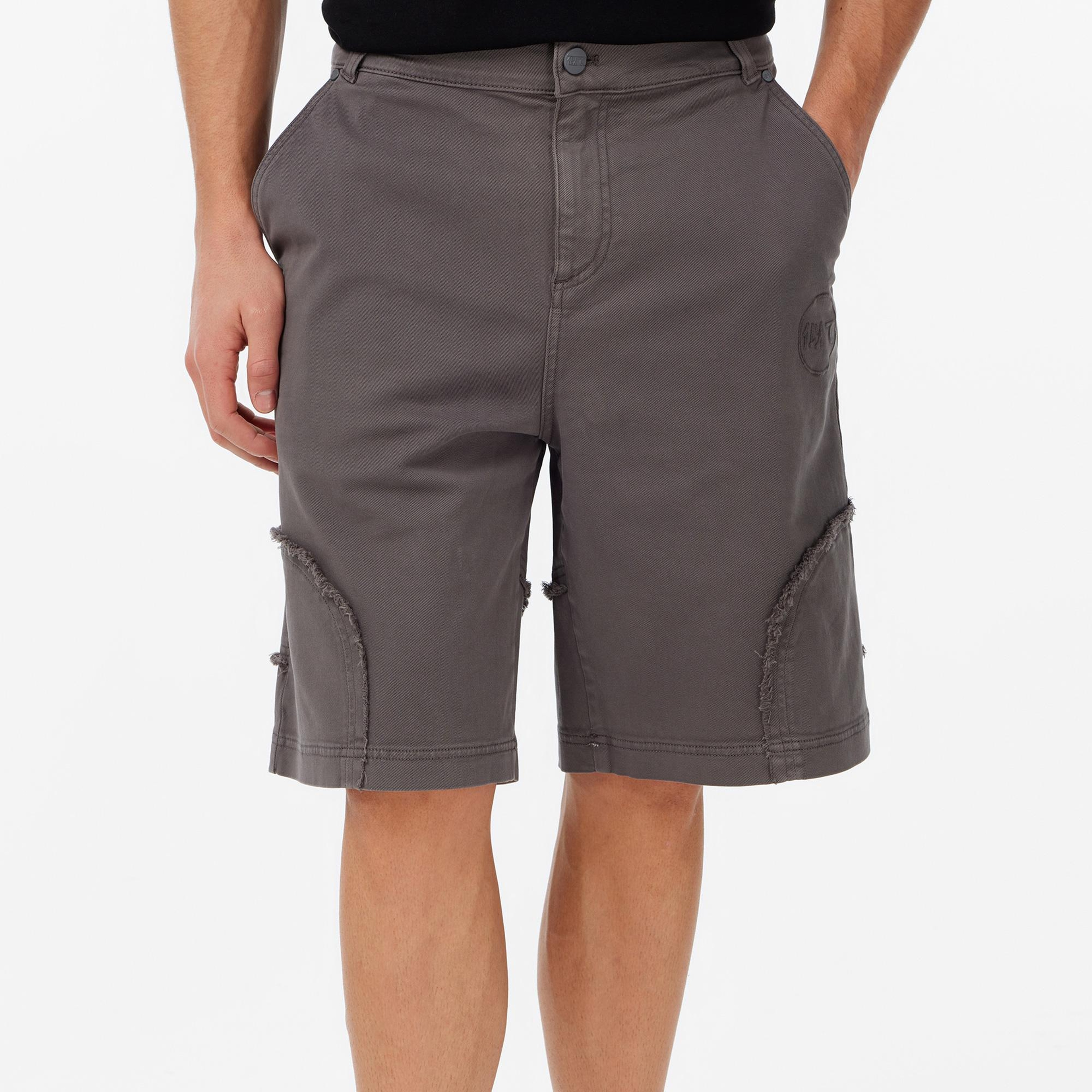 UNITED4 Essentials Erkek Gri Şort