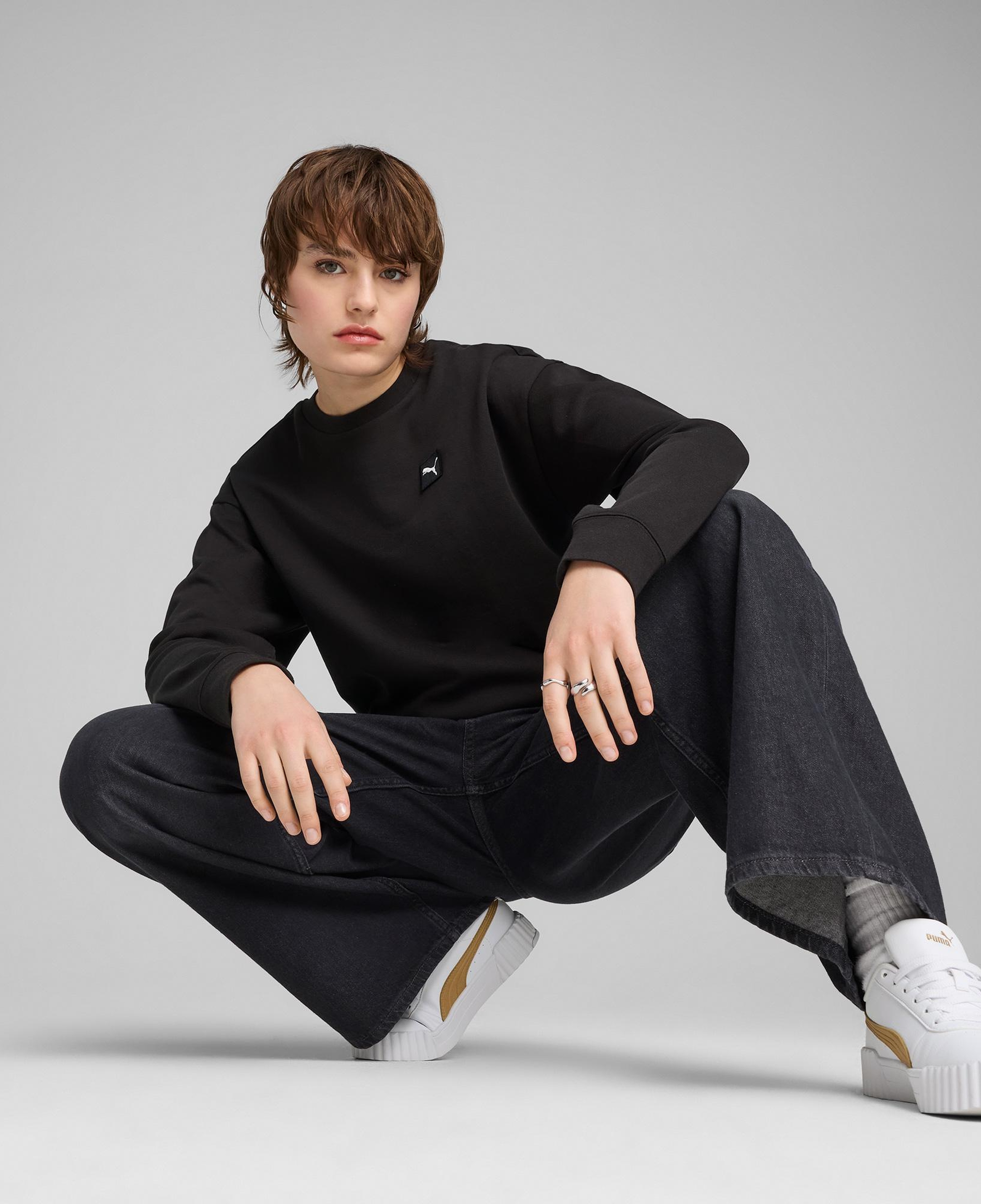 Puma Elevated Essentials Comfort Crew Kadın Siyah Sweatshirt