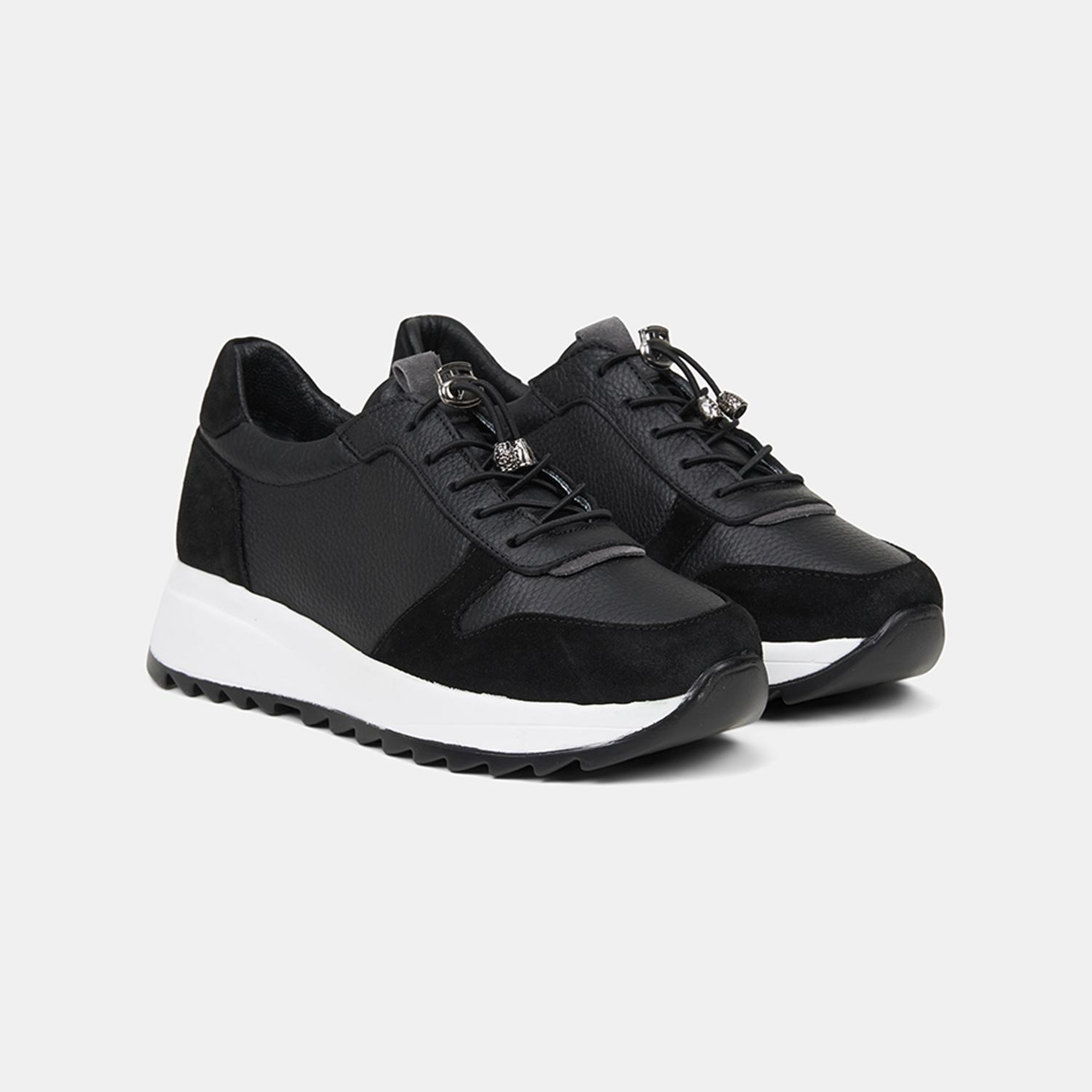 Kadın Siyah Lastik Bağcıklı Süet Dokulu Deri Spor Ayakkabı