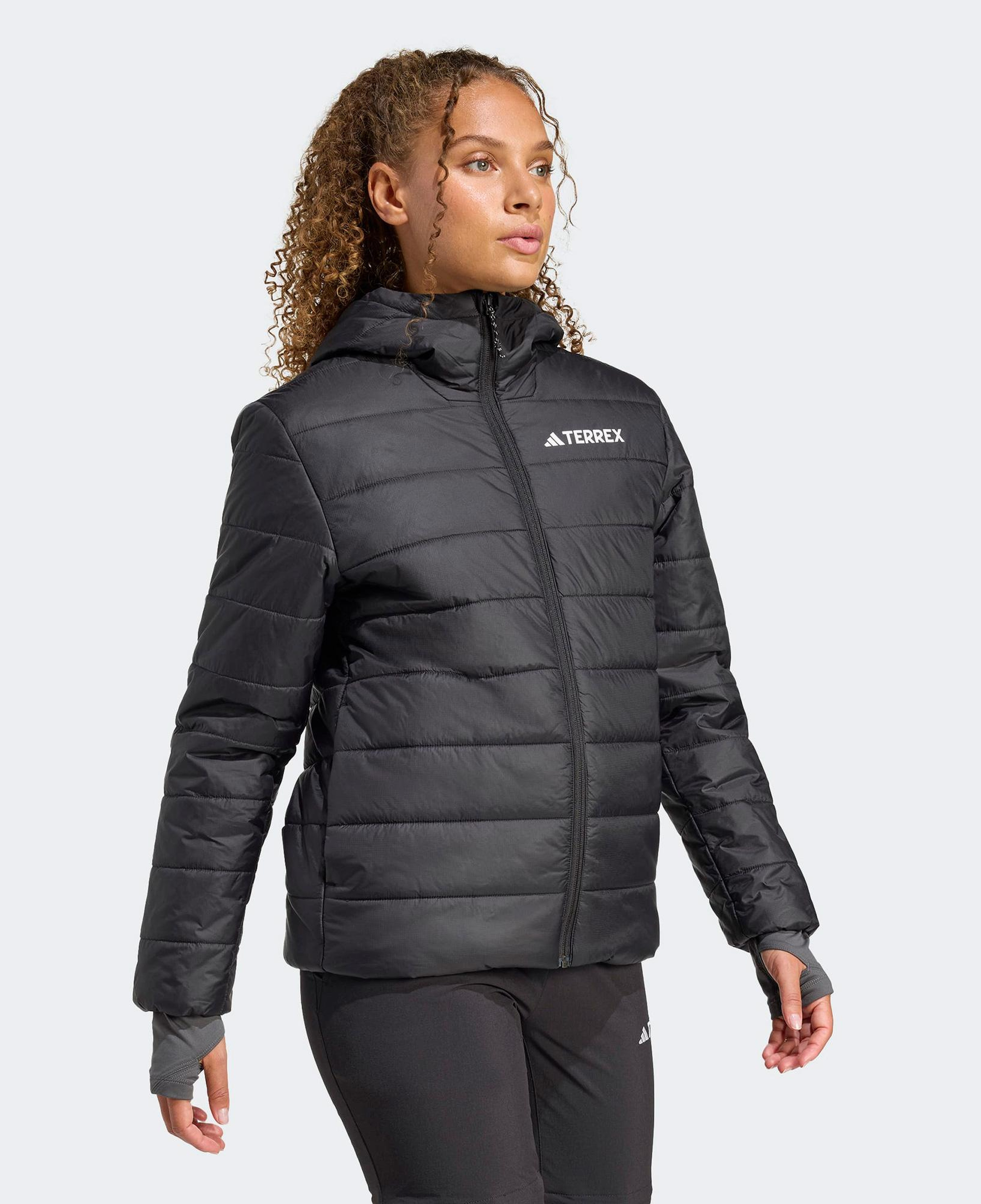 adidas Terrex Multi Essentials Climawarm Yalıtımlı Kapüşonlu Kadın Siyah Yürüyüş Montu