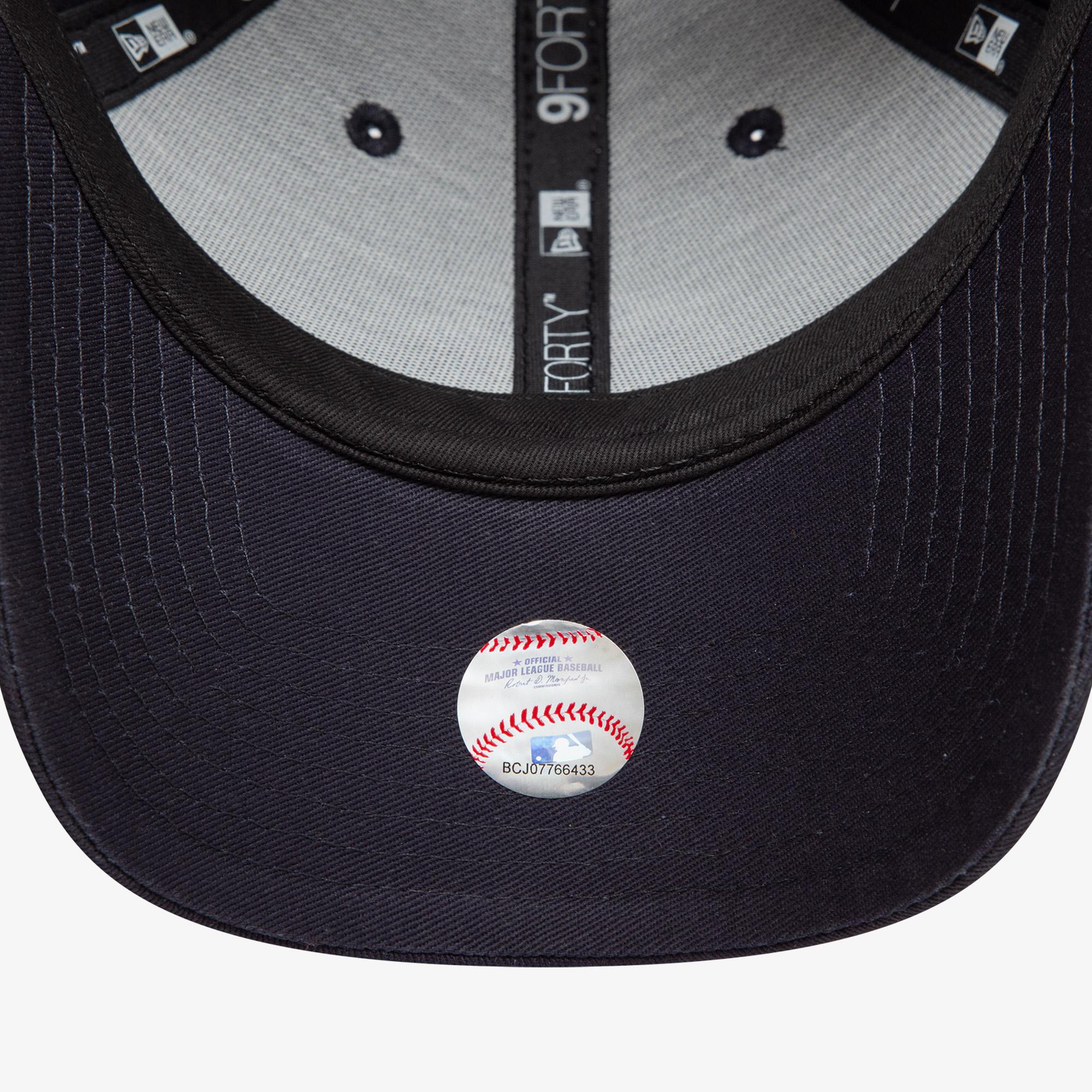 New Era World Side Patch 9Forty Neyyan Unisex Lacivert Şapka