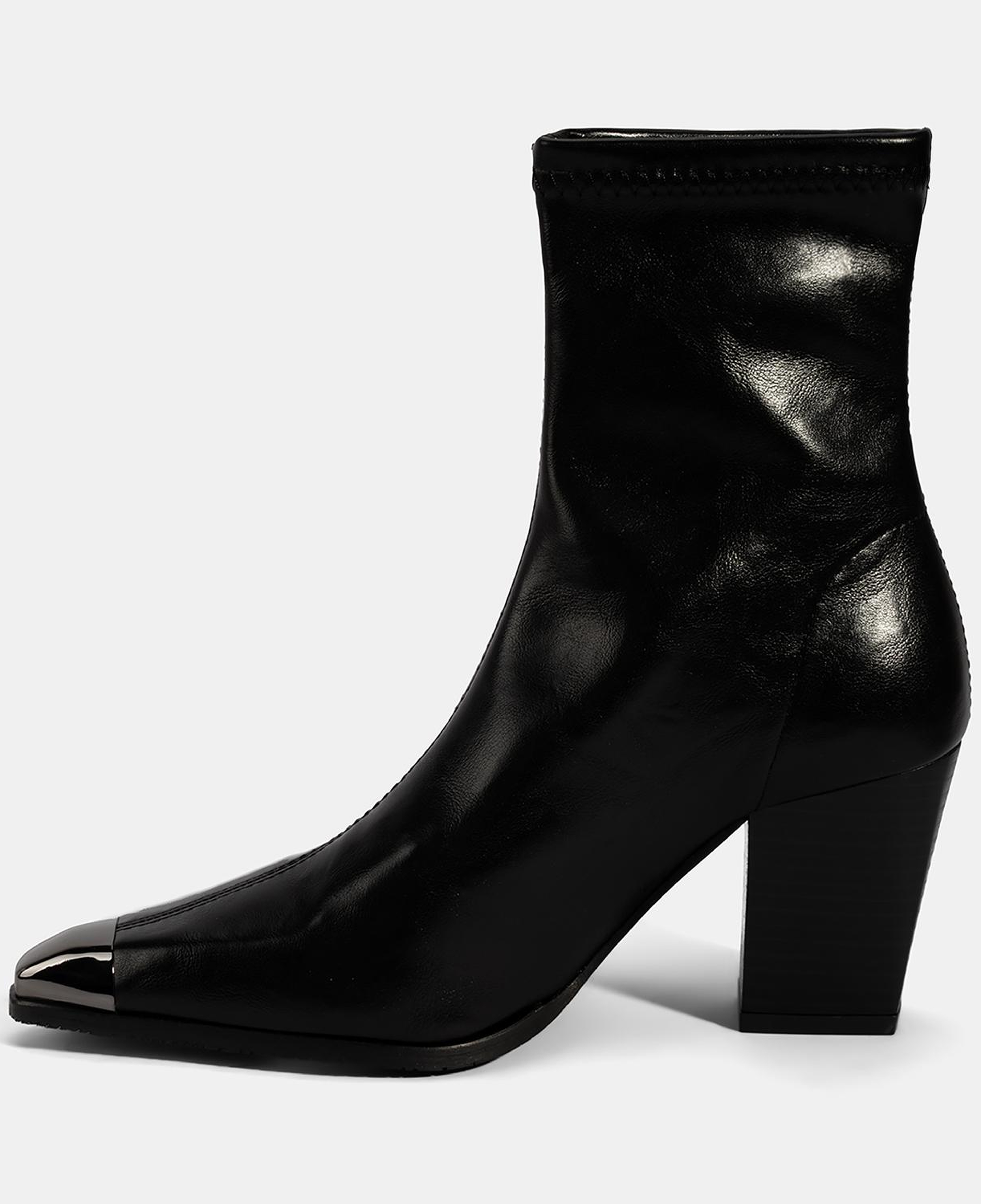 Kadın Siyah Metal Burun Detaylı Topuklu Stretch Bot