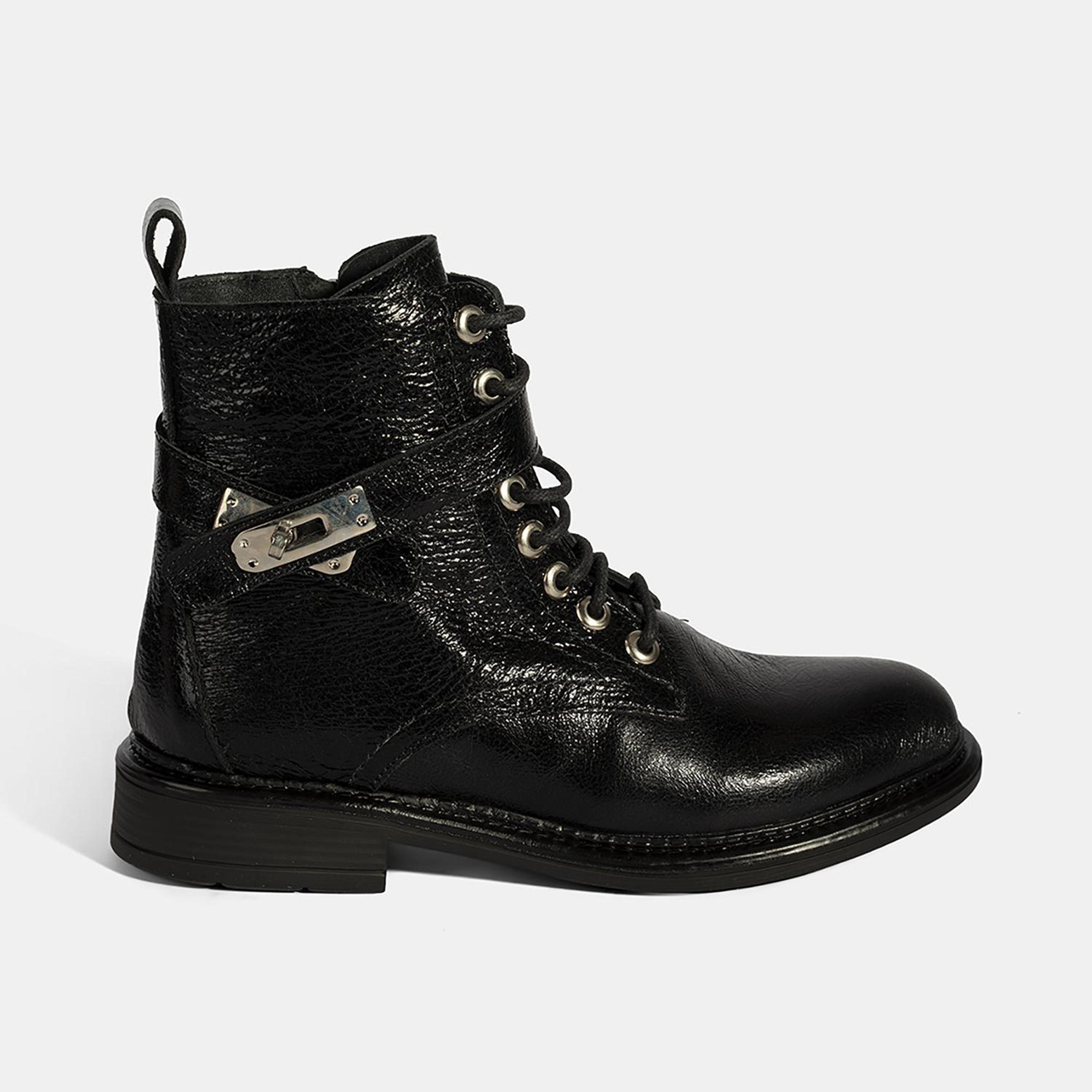 Kadın Siyah Bağcıklı Metal Aksesuarlı Deri Postal Bot