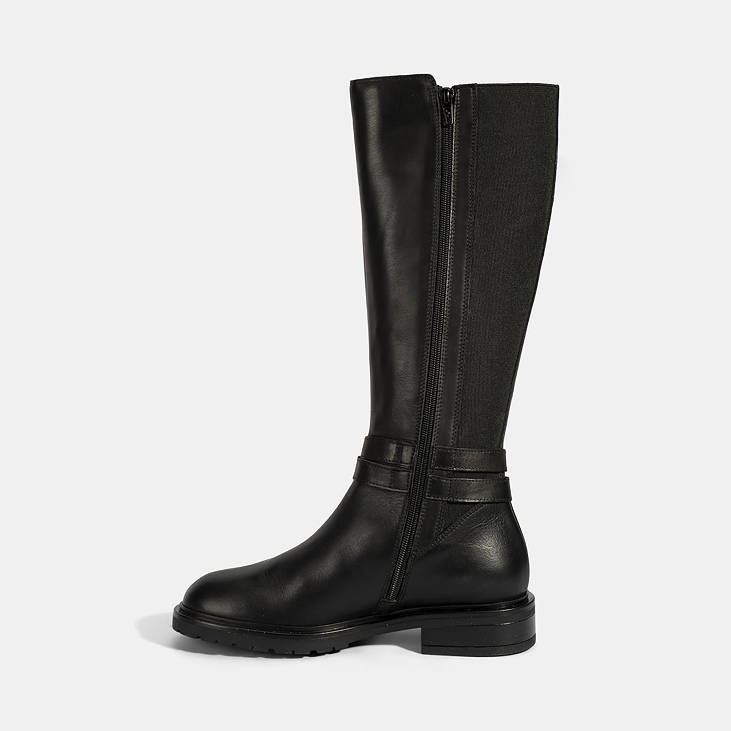 Kadın Siyah Metal Toka Detaylı Deri Çizme