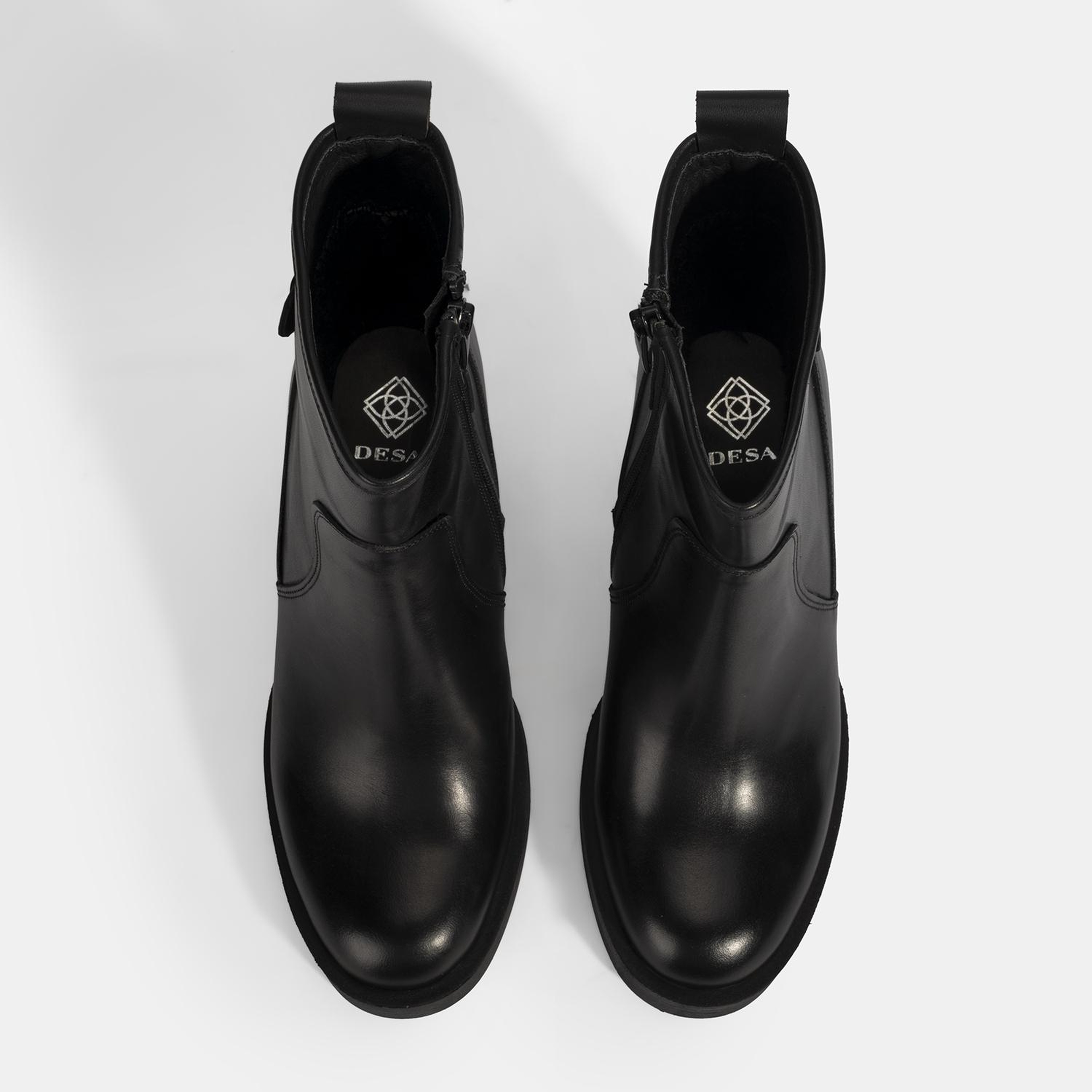 Kadın Siyah Kalın Topuklu Deri Bot