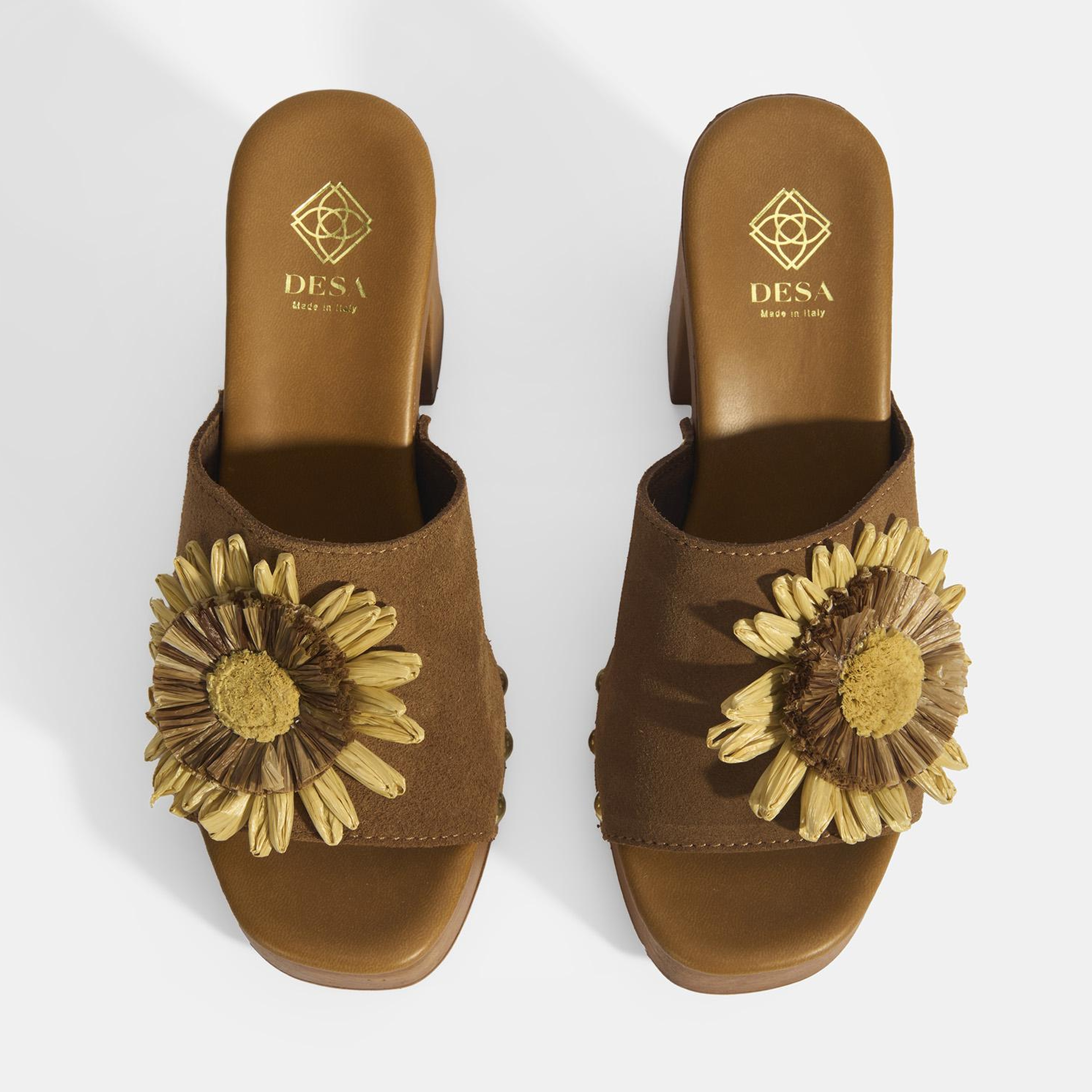 Kadın Taba Çiçek Aksesuarlı Süet Topuklu Terlik