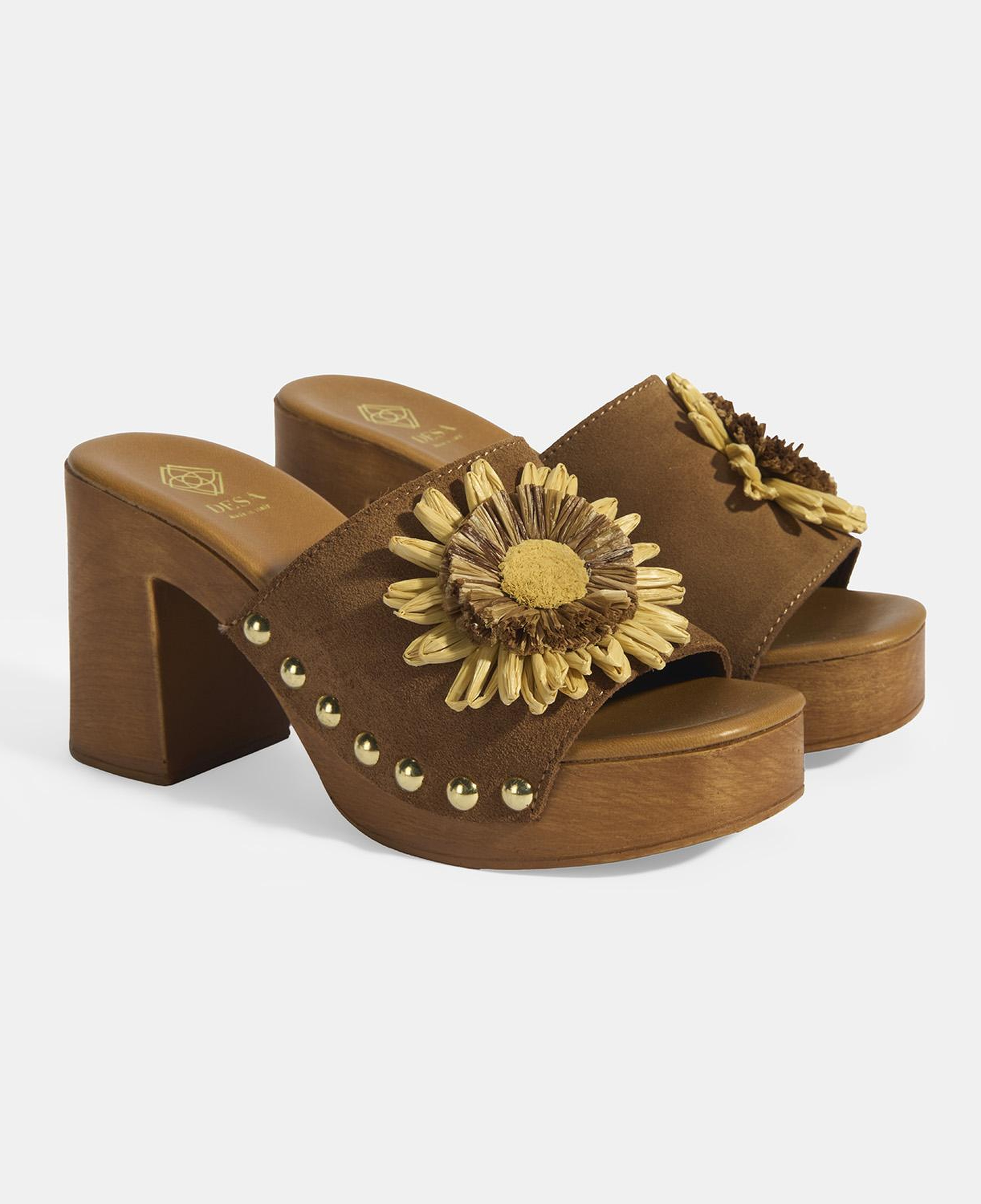 Kadın Taba Çiçek Aksesuarlı Süet Topuklu Terlik