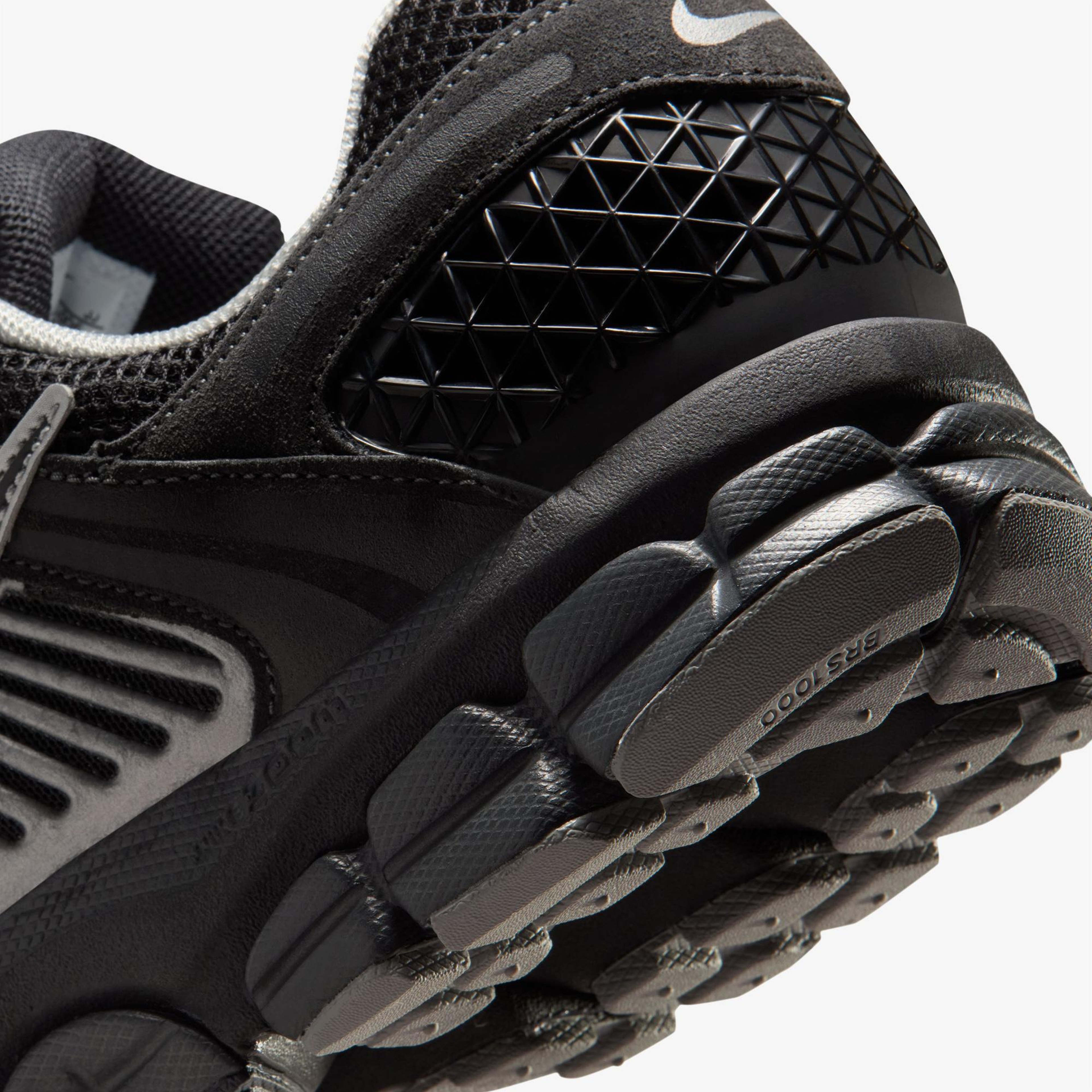 Nike Zoom Vomero 5 Erkek Siyah Spor Ayakkabı