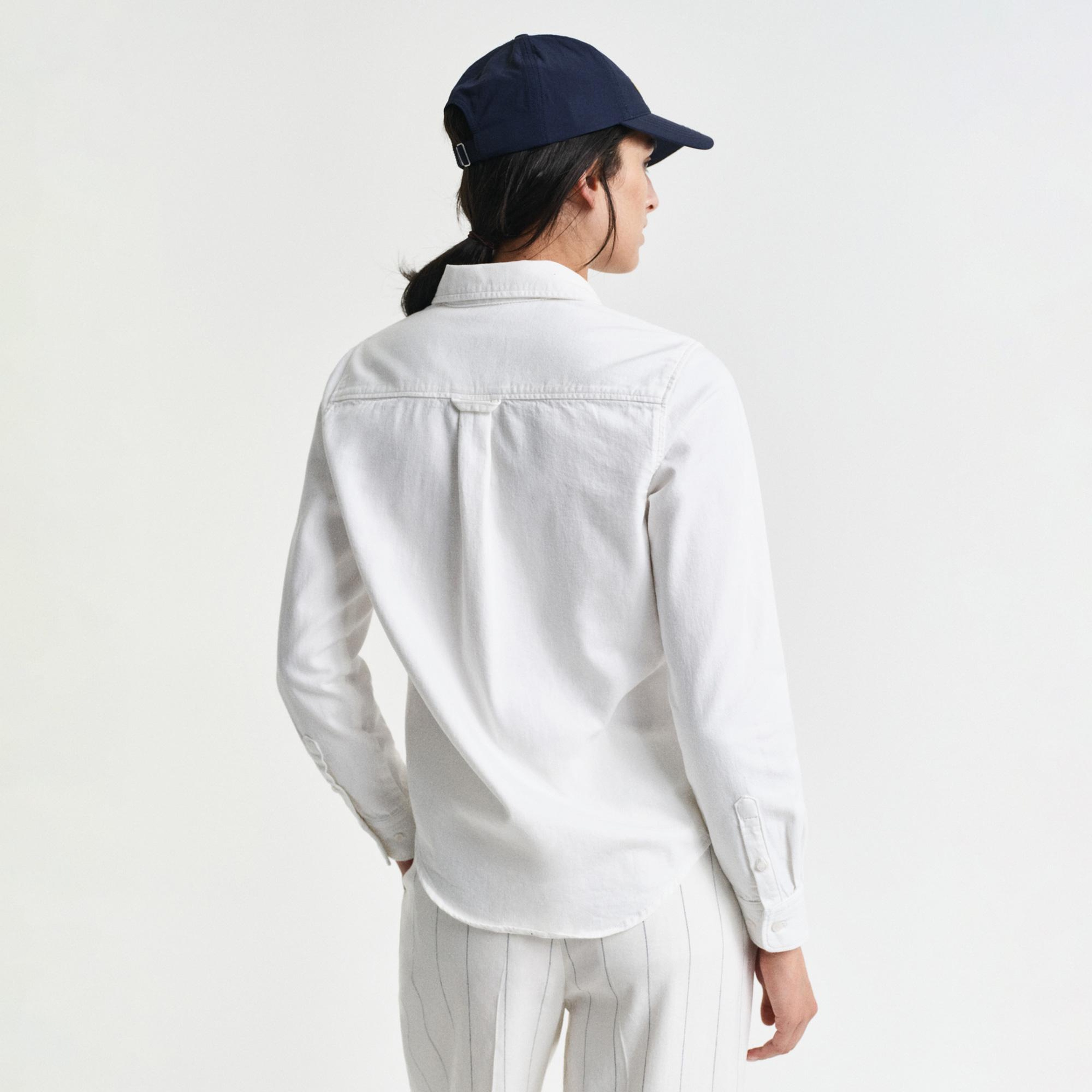 GANT Kadın Beyaz Regular Fit Klasik Yaka Gömlek