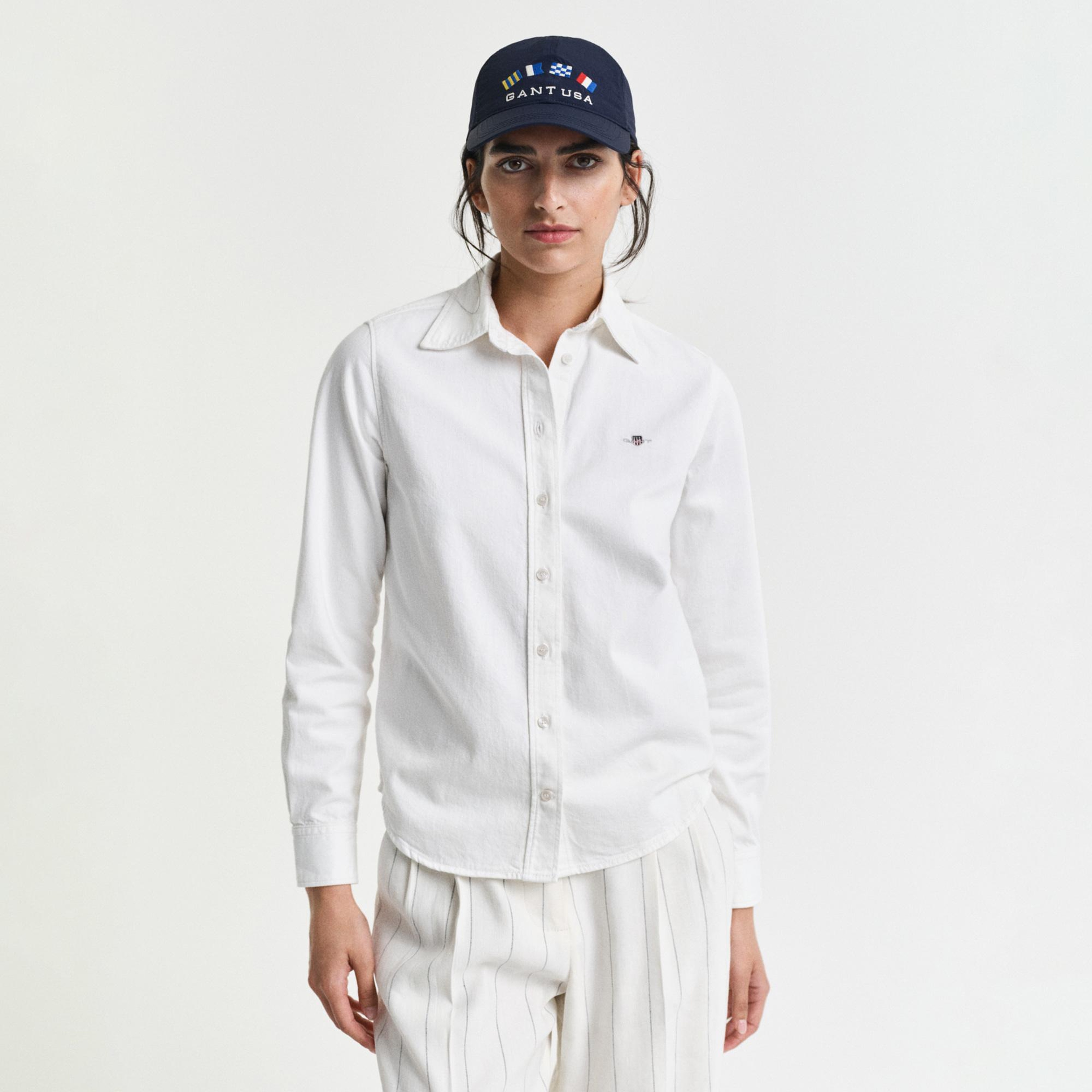 GANT Kadın Beyaz Regular Fit Klasik Yaka Gömlek