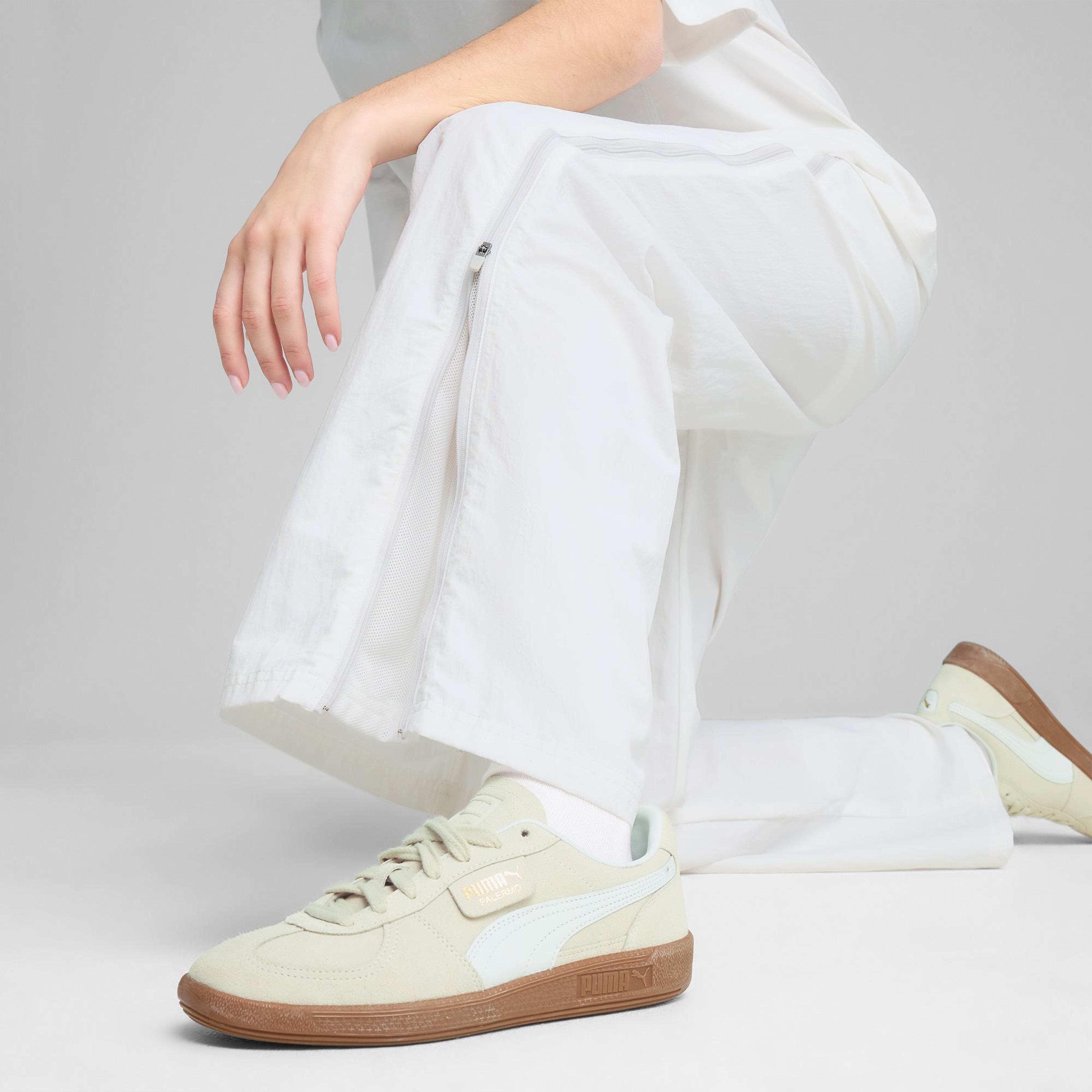 Puma Dare To Relaxed Dokuma Fermuarlı Kadın Beyaz Eşofman Altı
