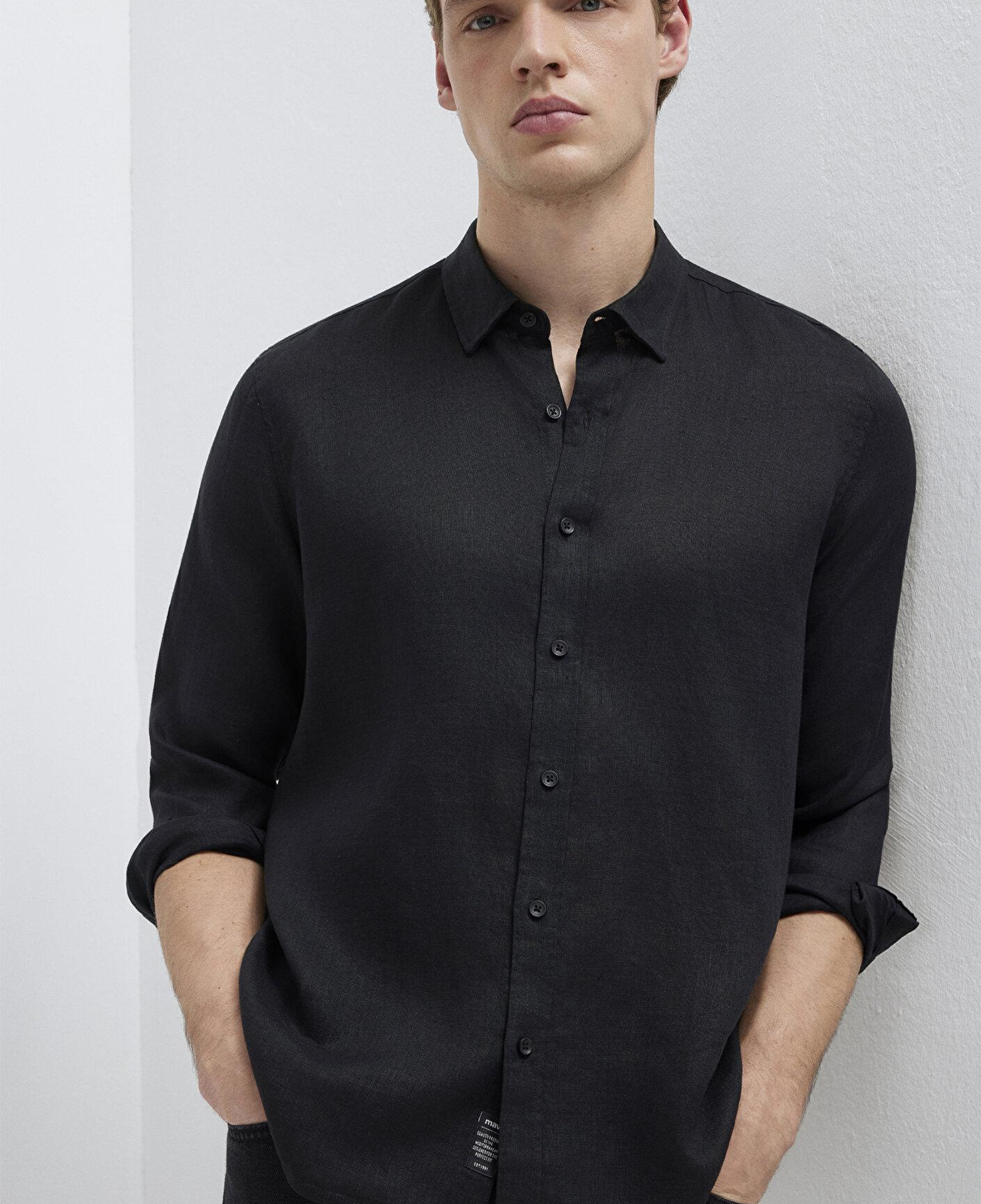 Mavi Keten Karışımlı Siyah Gömlek Regular Fit / Normal Kesim 0211909-900