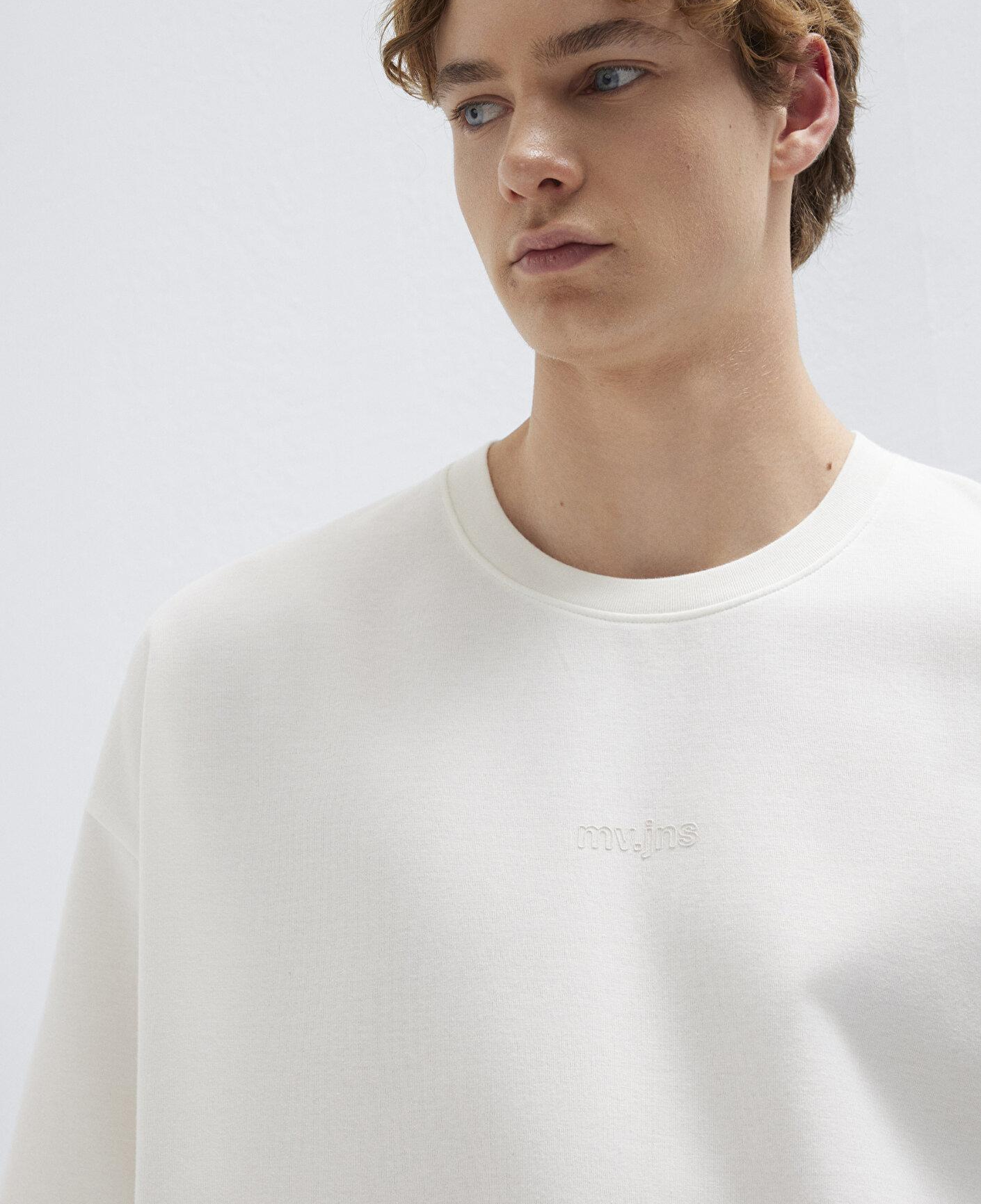 Mavi MVJNS Logo Baskılı Ekru Tişört Boxy Fit 0613306-70057