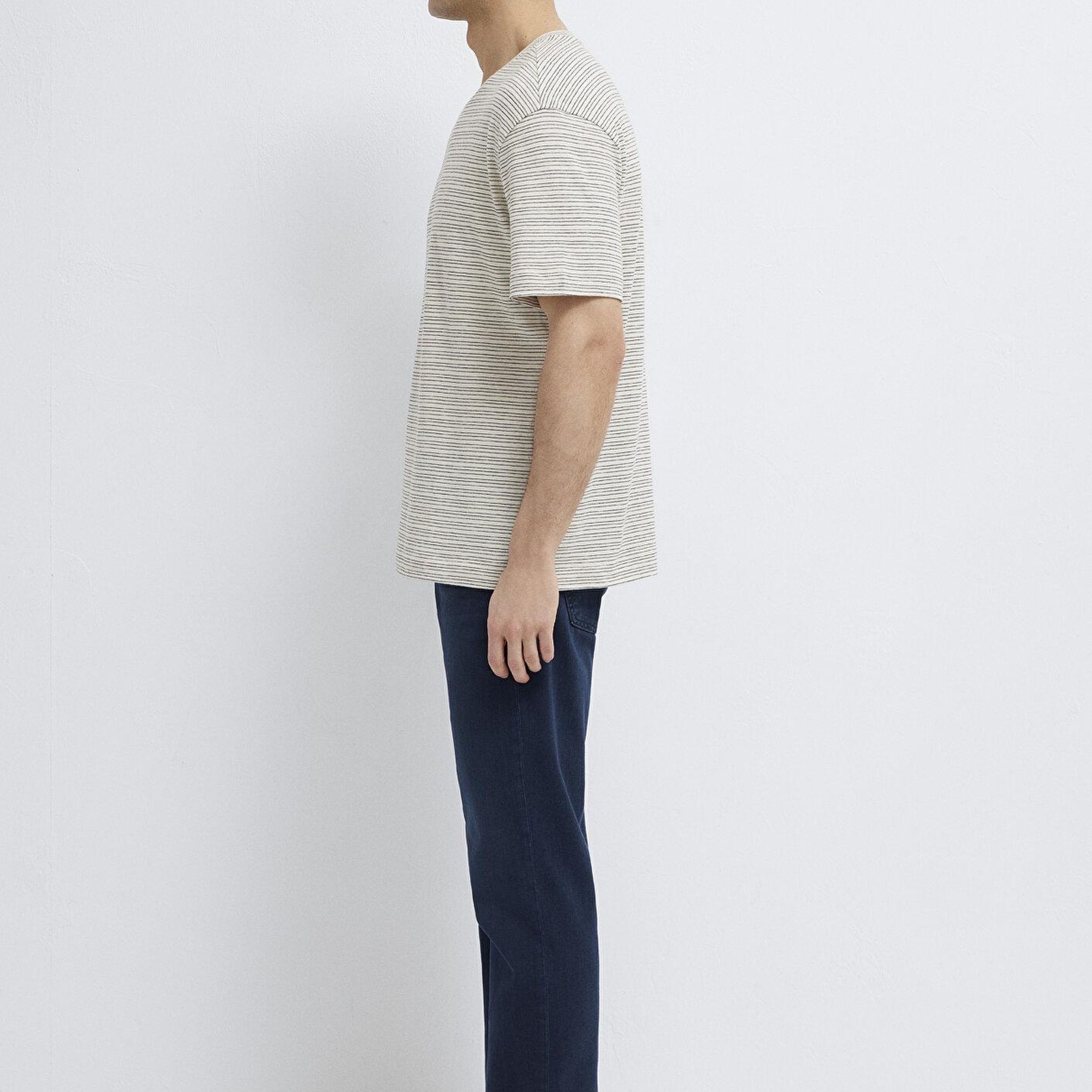 Mavi Lacivert Çizgili Ekru Tişört Loose Fit / Bol Rahat Kesim 0613294-86623