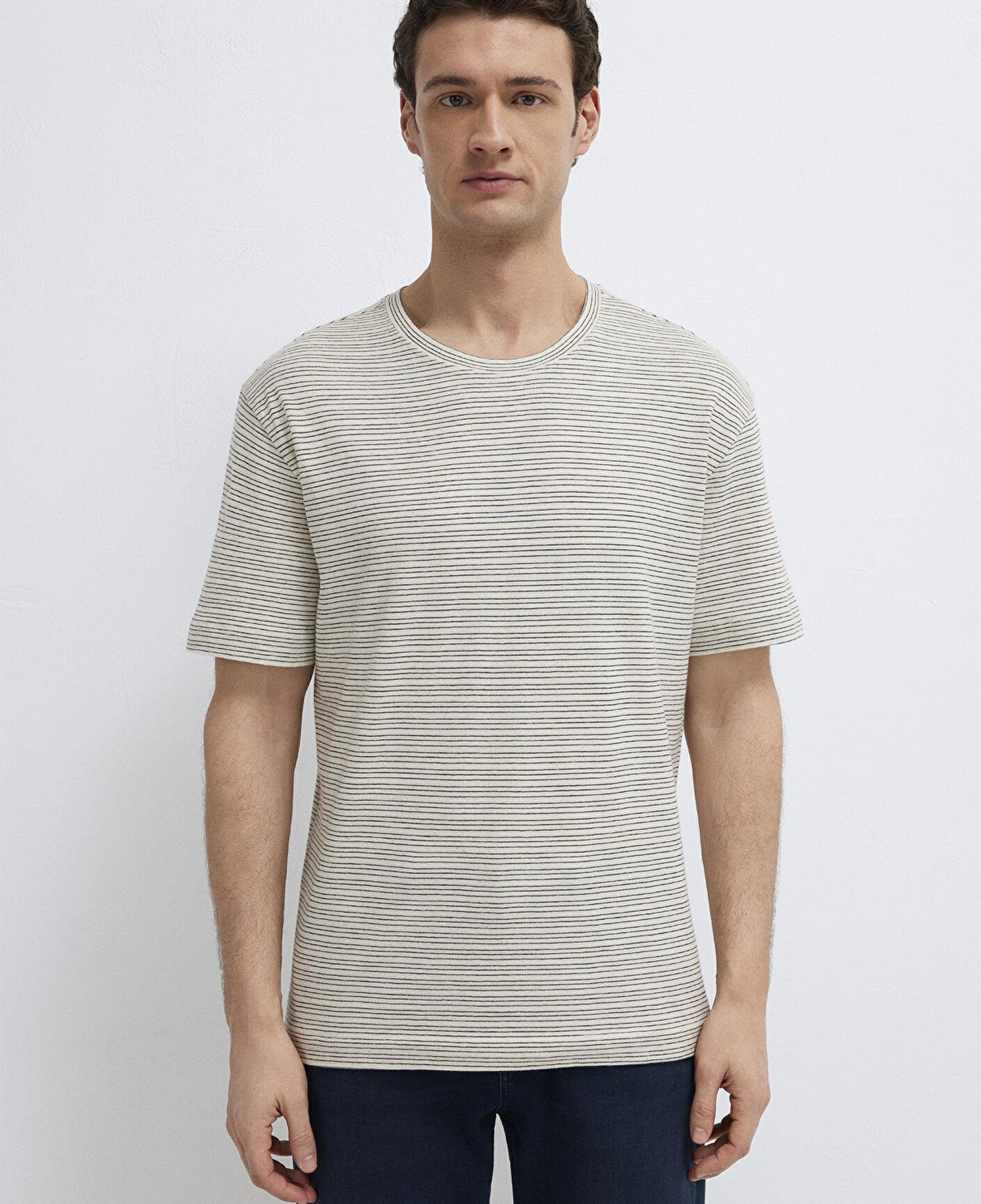 Mavi Lacivert Çizgili Ekru Tişört Loose Fit / Bol Rahat Kesim 0613294-86623