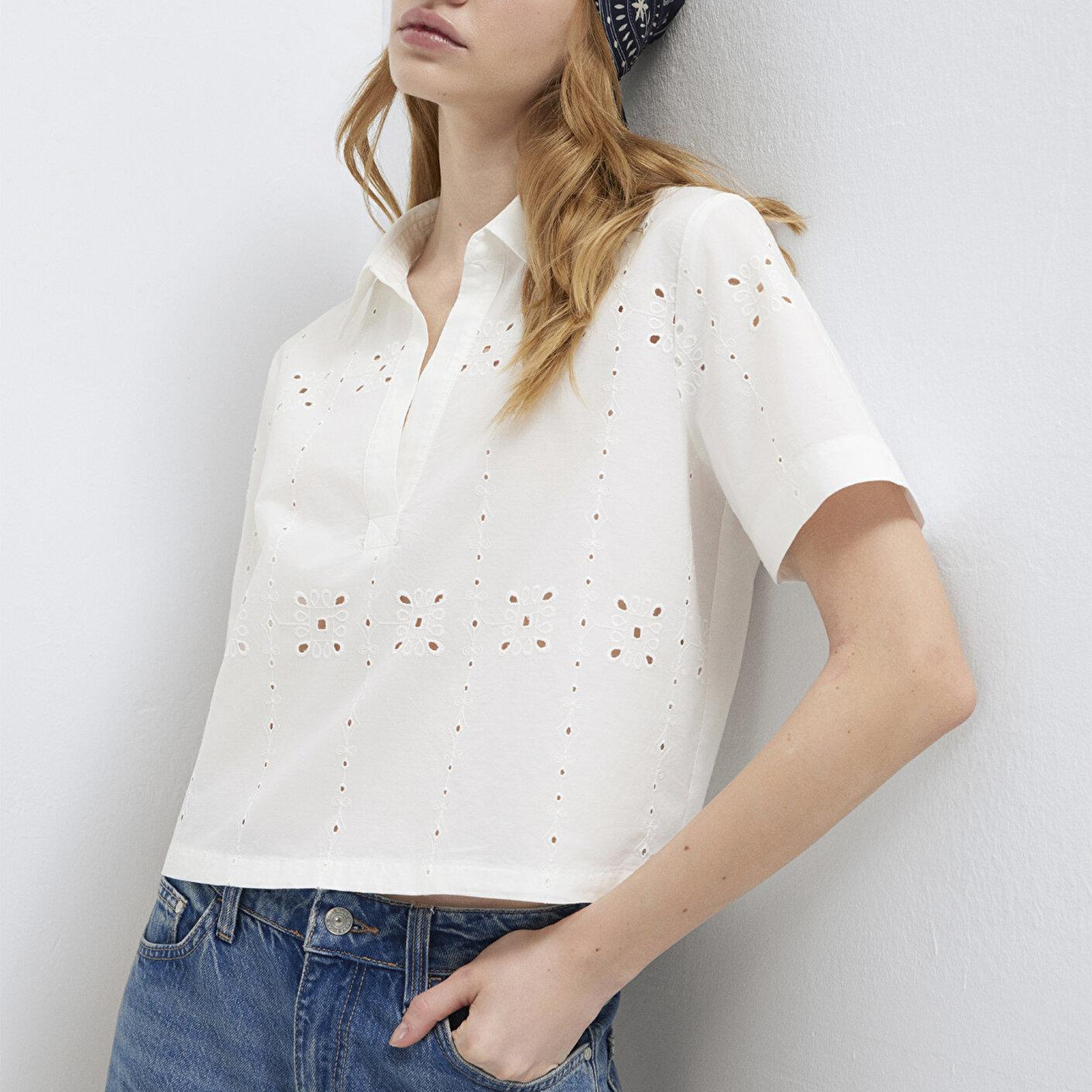 Mavi Nakış Detaylı Ekru Bluz 1211476-70057