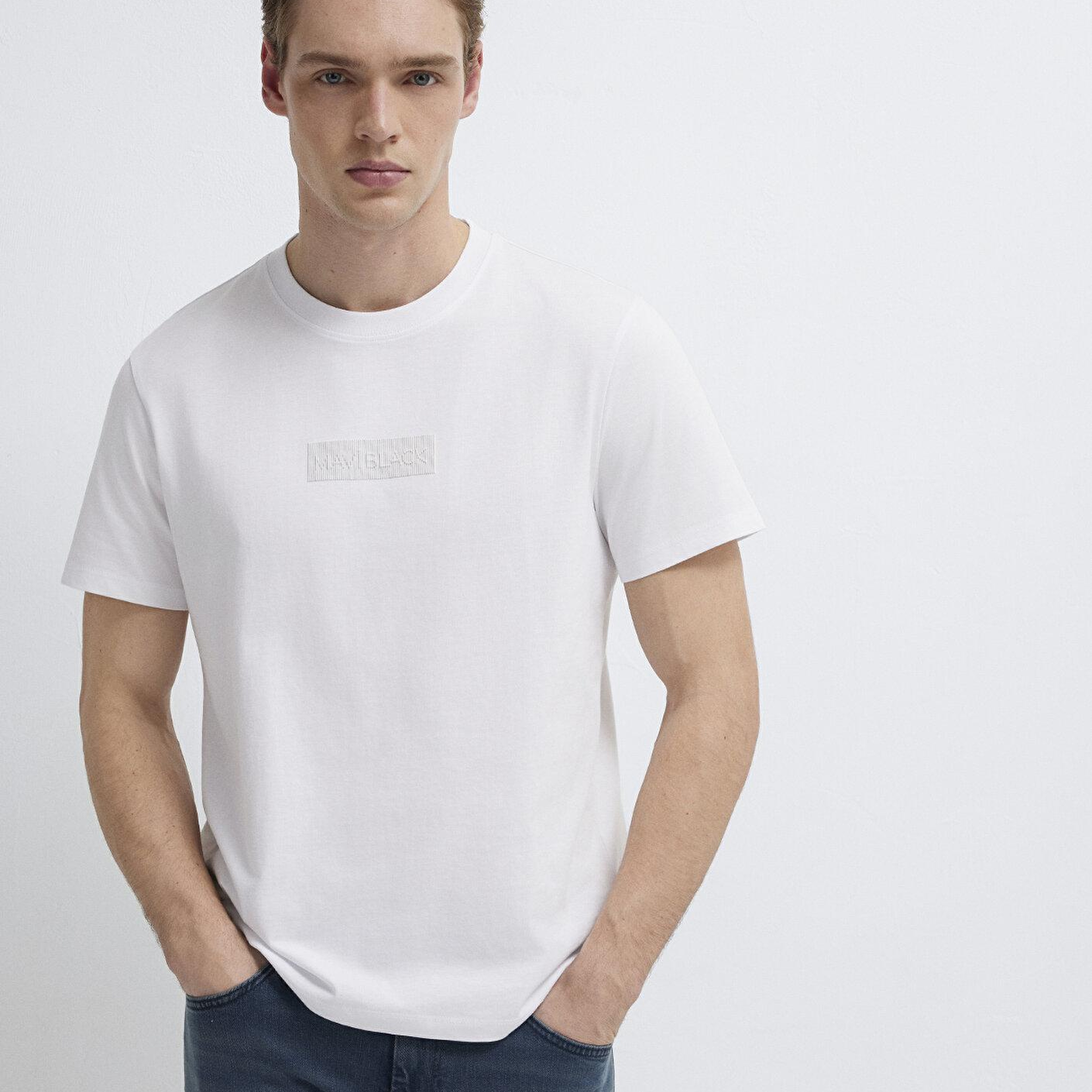 Mavi Mavi Black Baskılı Beyaz Tişört Regular Fit / Normal Kesim 0613270-620