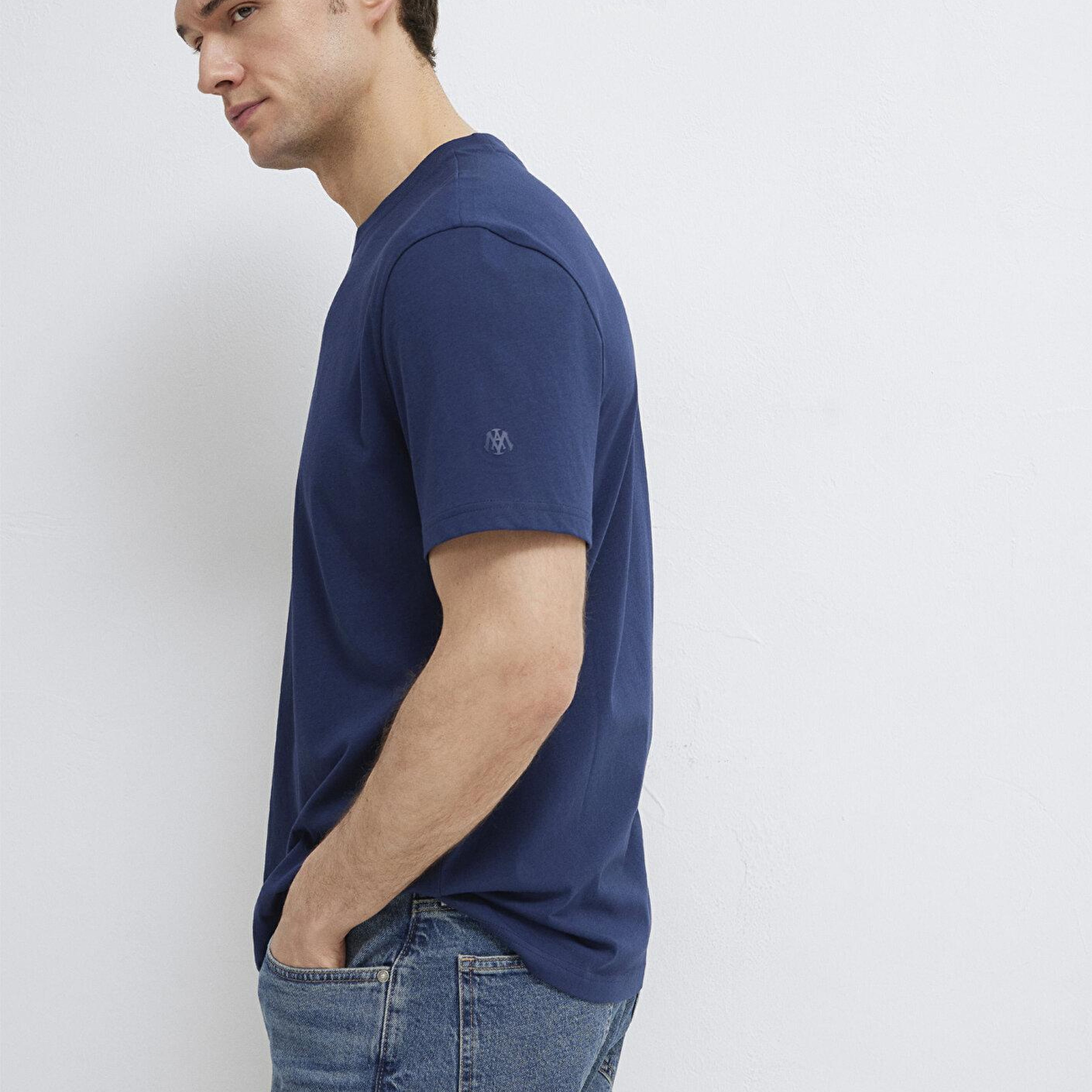 Mavi Lacivert Basic Tişört Regular Fit / Normal Kesim 0613477-70497