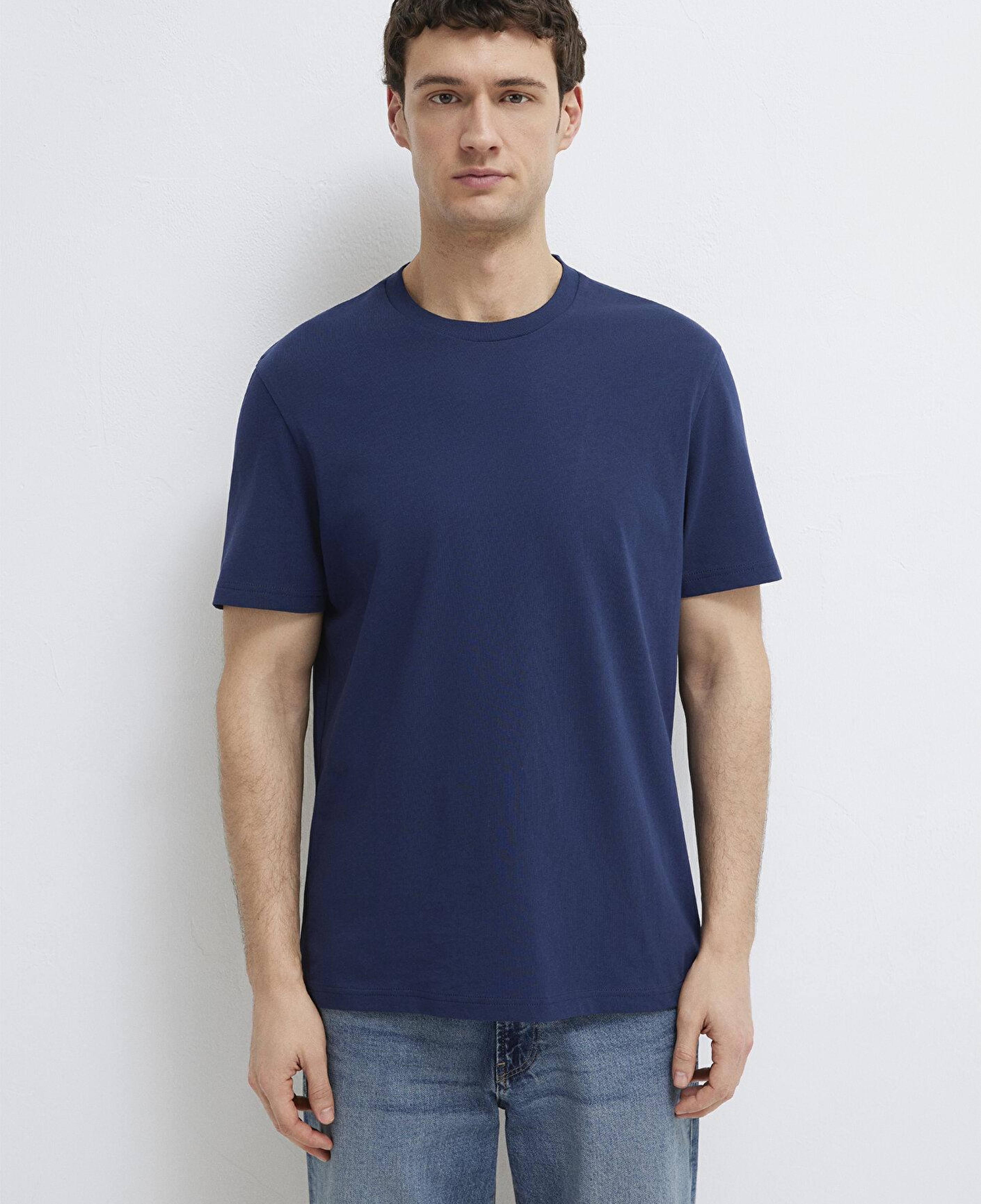 Mavi Lacivert Basic Tişört Regular Fit / Normal Kesim 0613477-70497