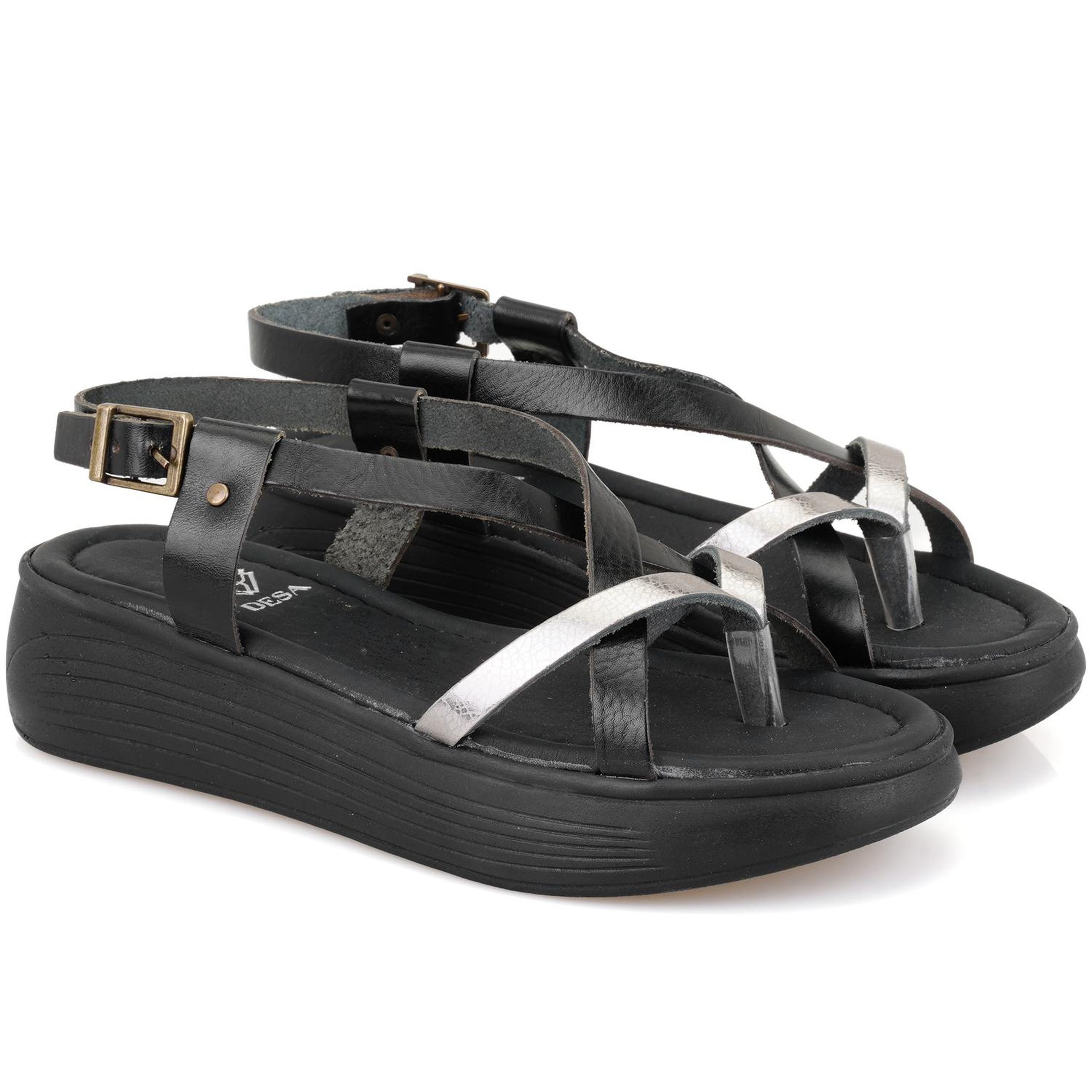 Kadın Siyah Dolgu Tabanlı Deri Sandalet