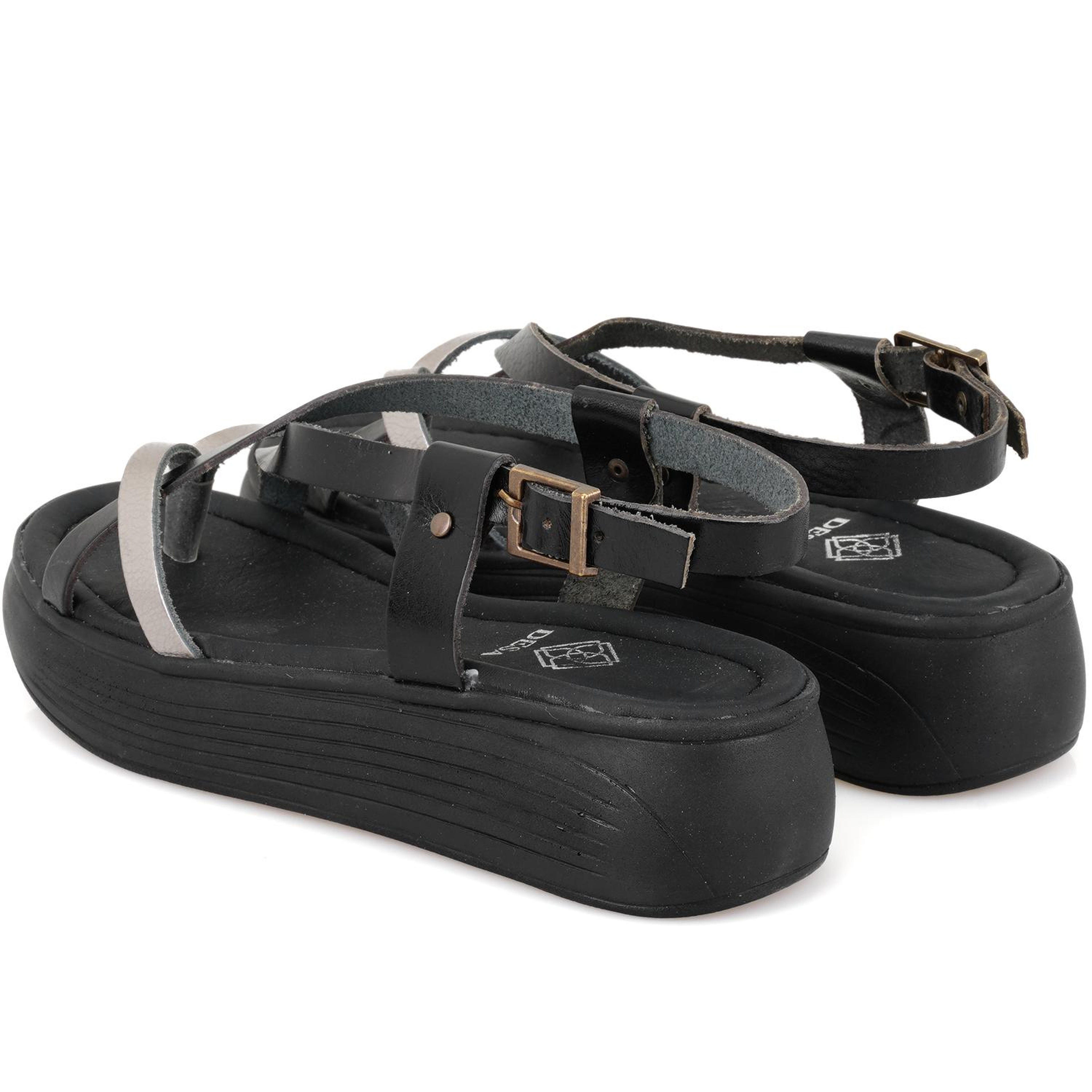 Kadın Siyah Dolgu Tabanlı Deri Sandalet