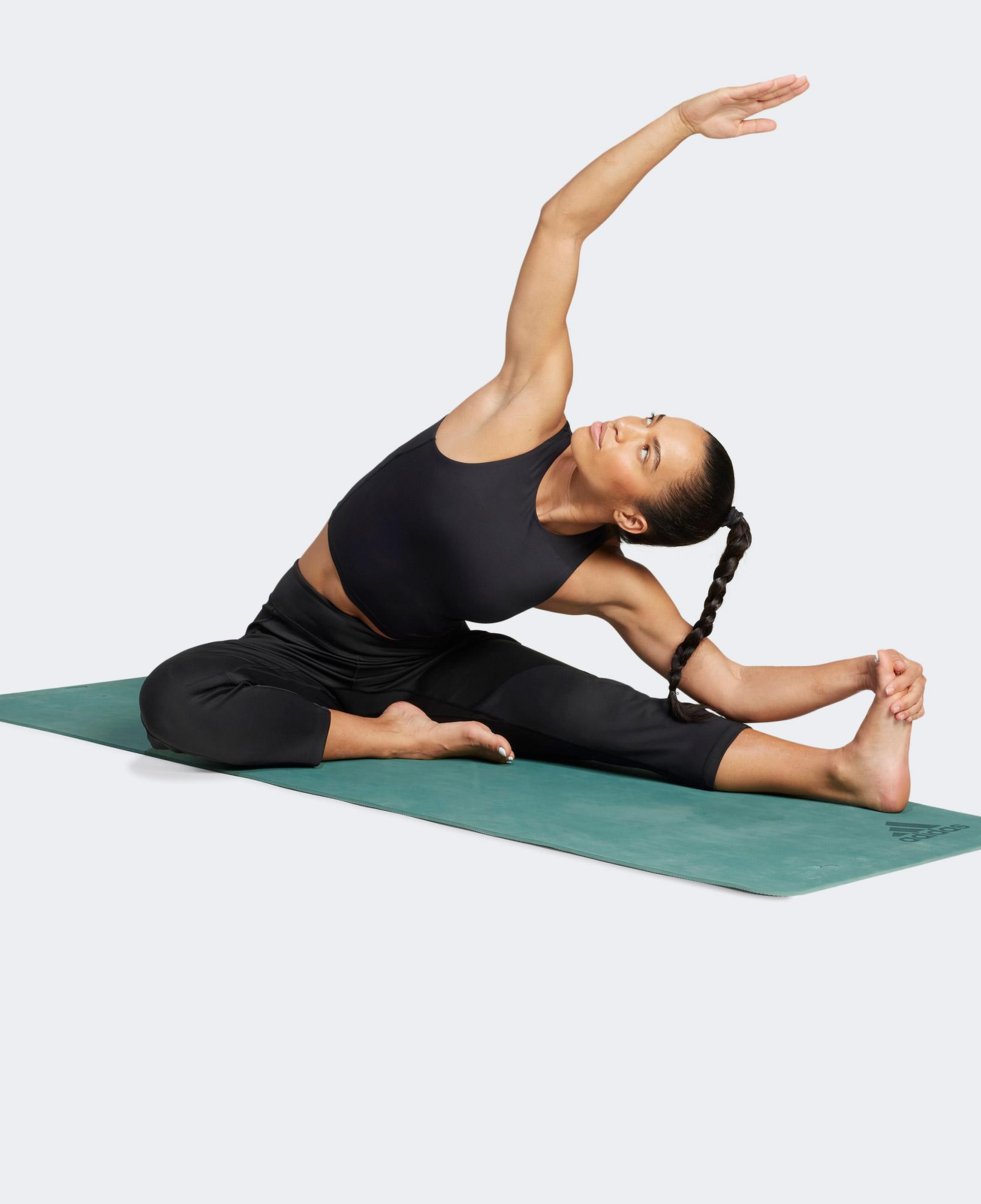 adidas Yoga Kadın Siyah Antrenman Atlet