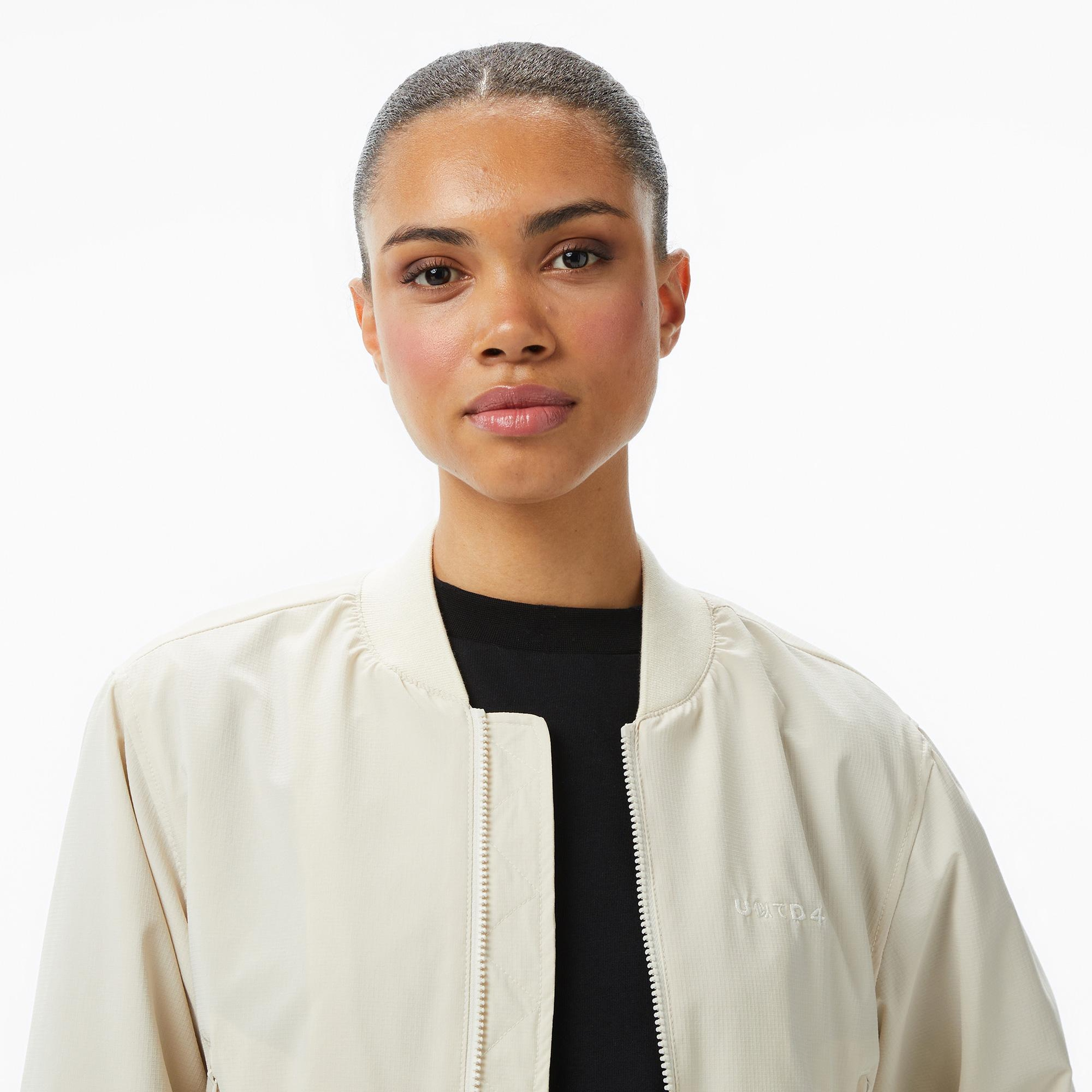 UNITED4 Kadın Krem Mont