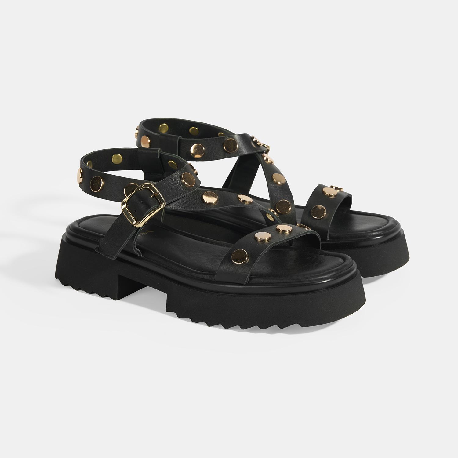 Kadın Siyah Zımba Detaylı Deri Sandalet