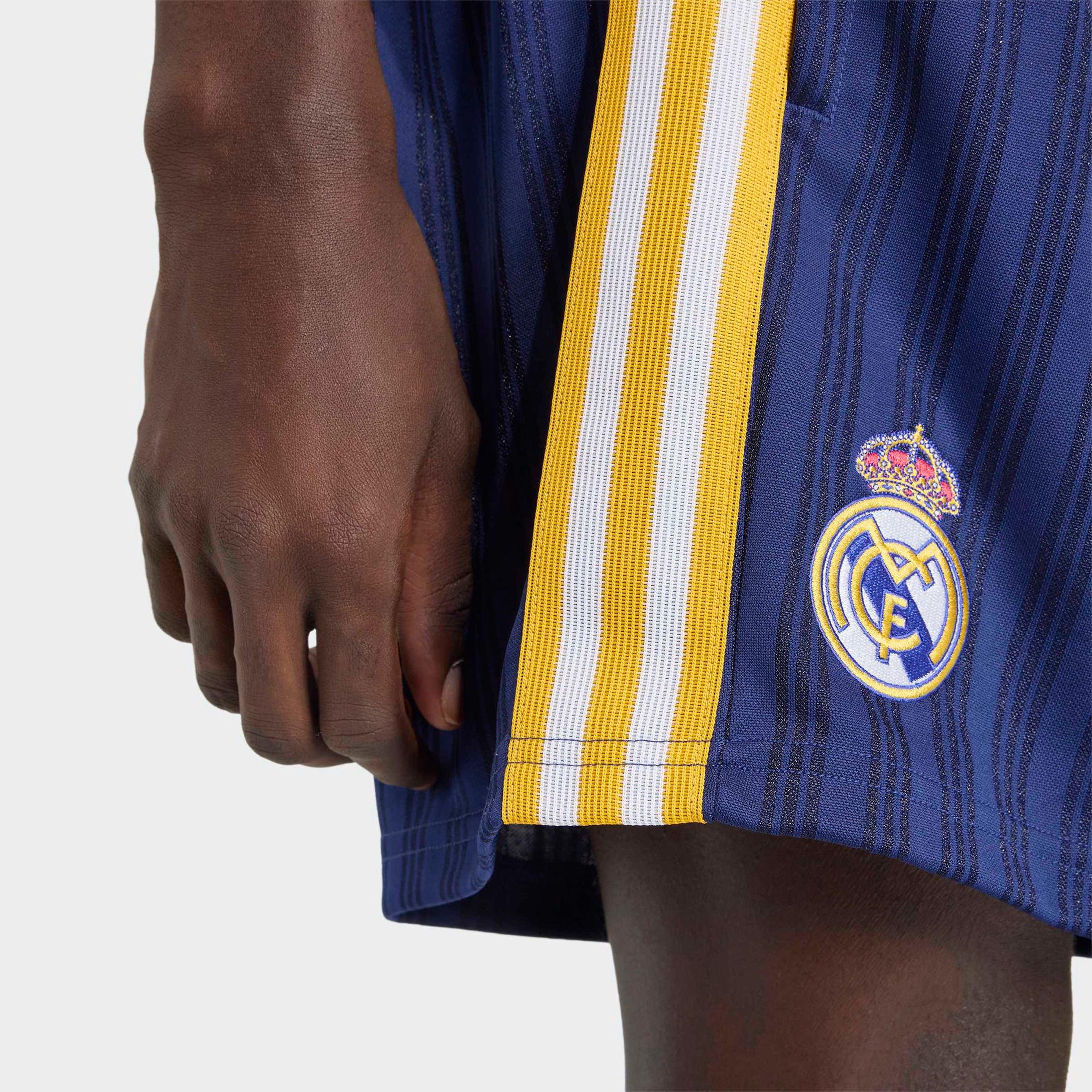 adidas Real Madrid FC Erkek Mavi Şort
