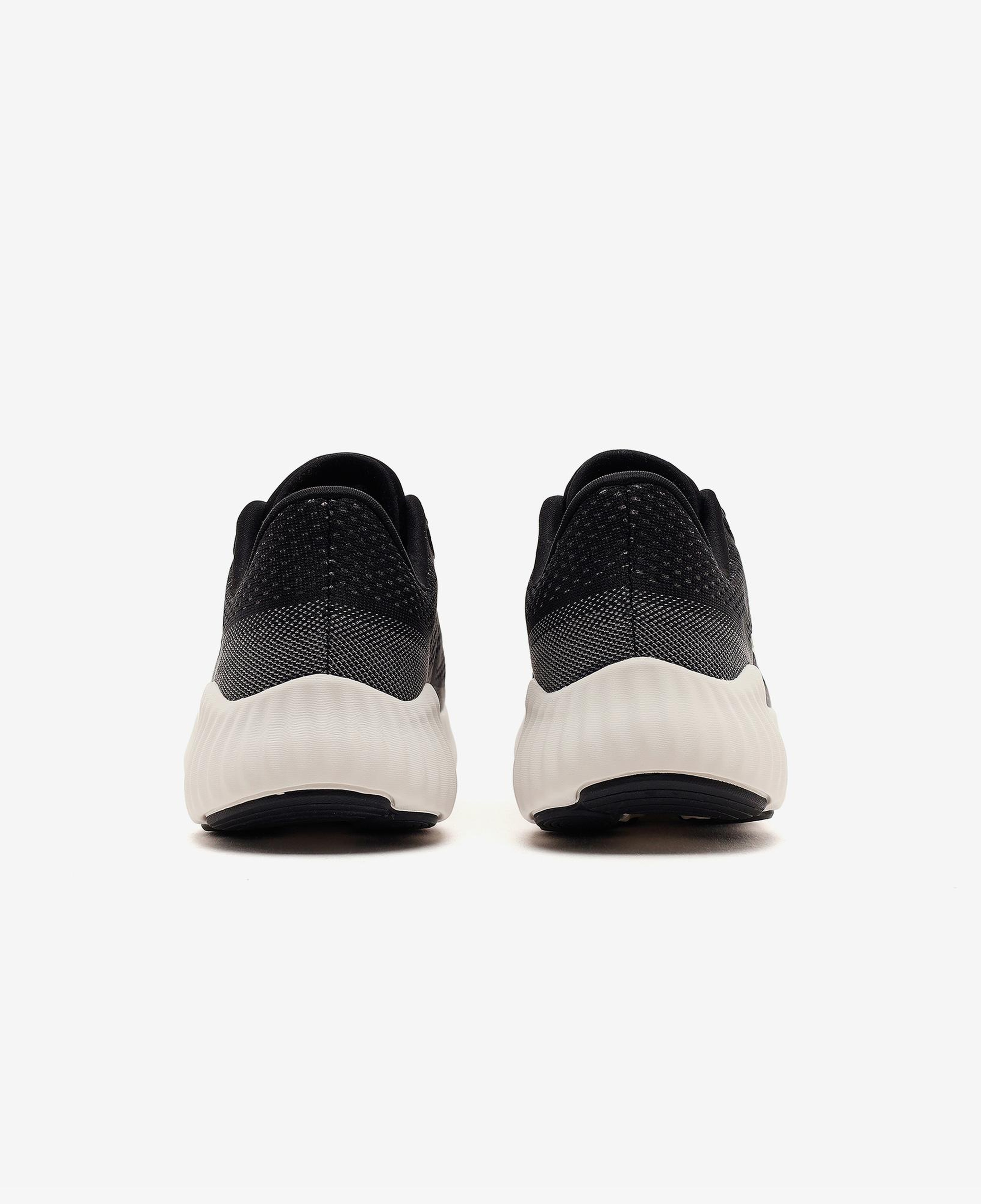 Skechers Go Run Now Kadın Siyah Koşu Ayakkabısı