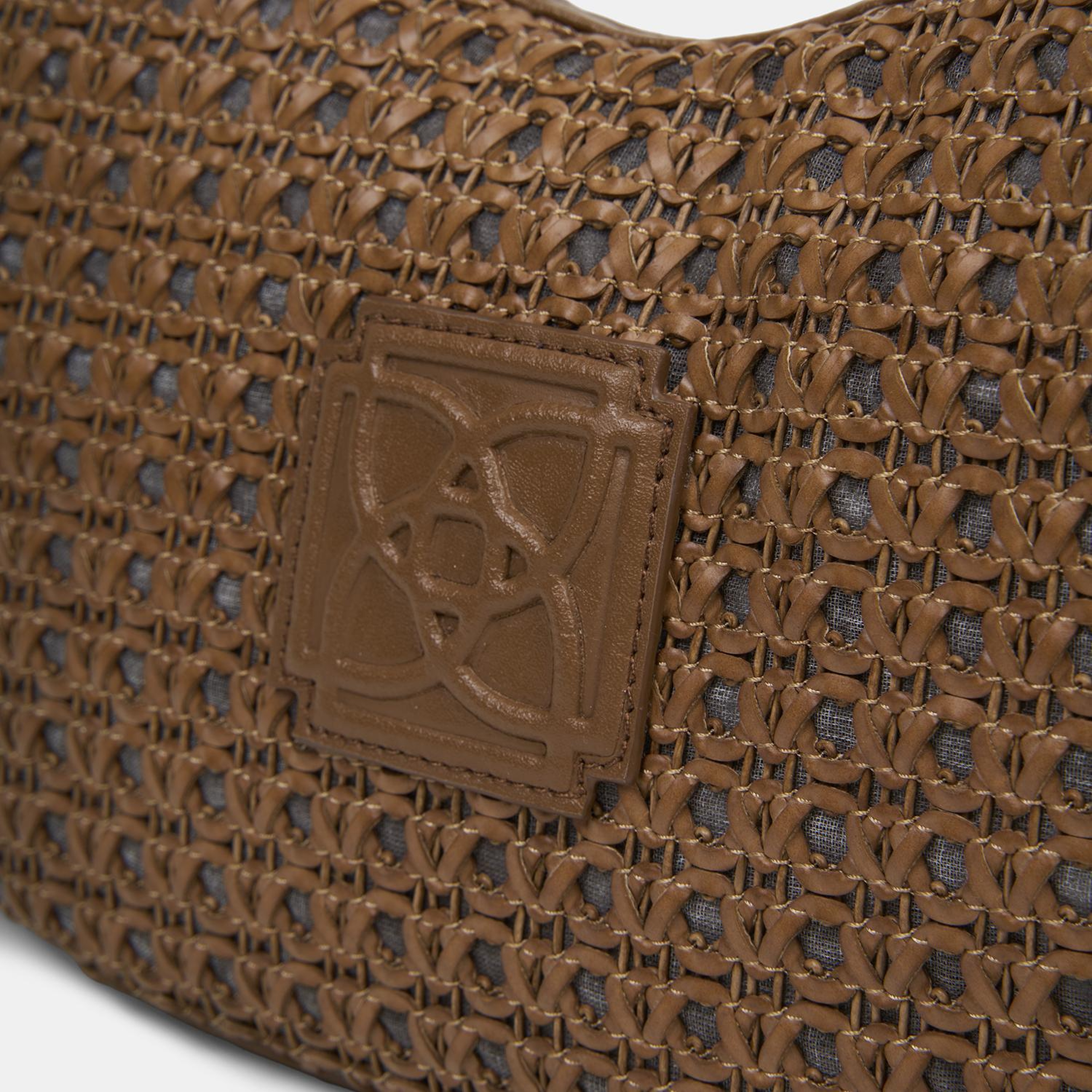 Kadın Taba Örgü Detaylı Gold Aksesuarlı Omuz Çantası