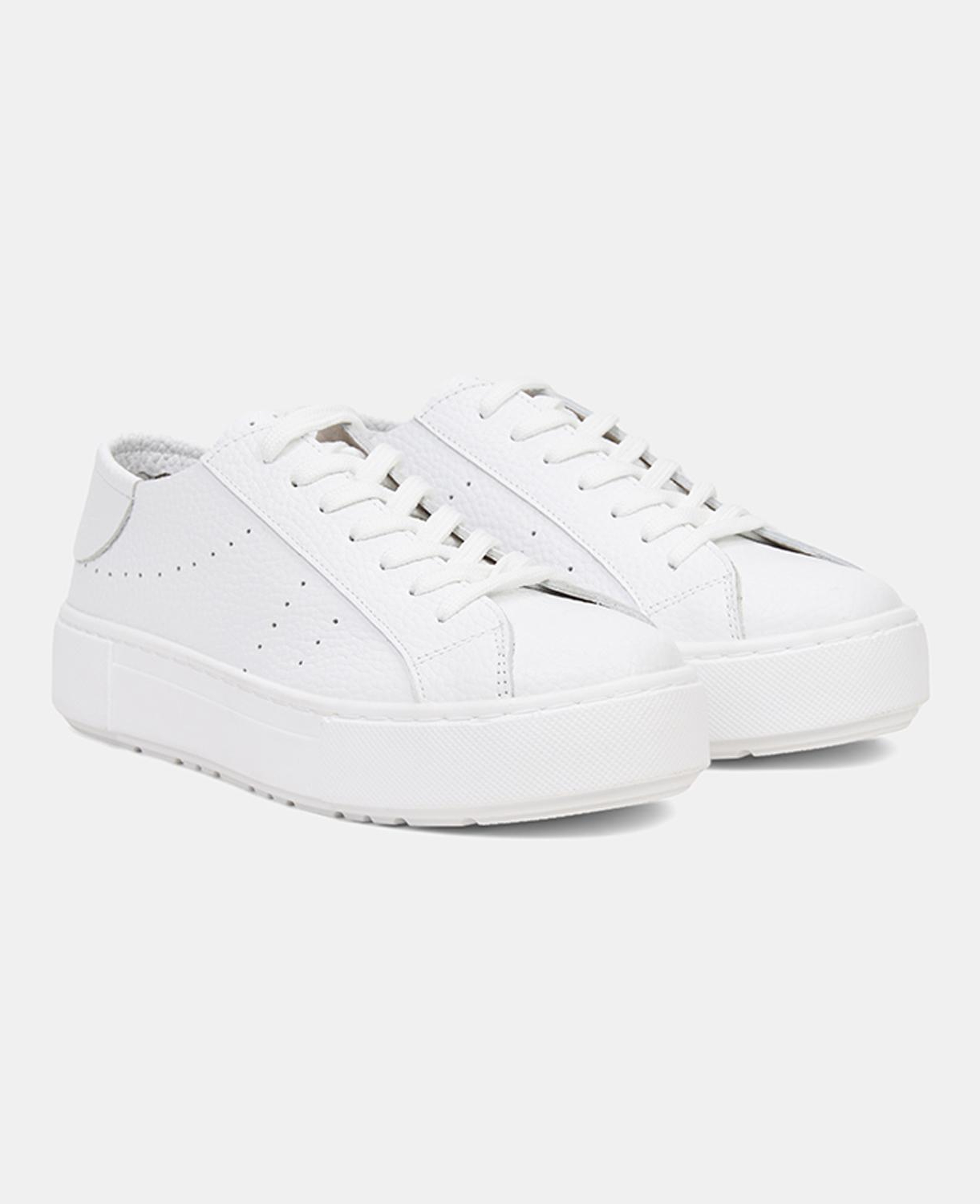 Kadın Beyaz Bağcıklı Kalın Tabanlı Deri Spor Ayakkabı