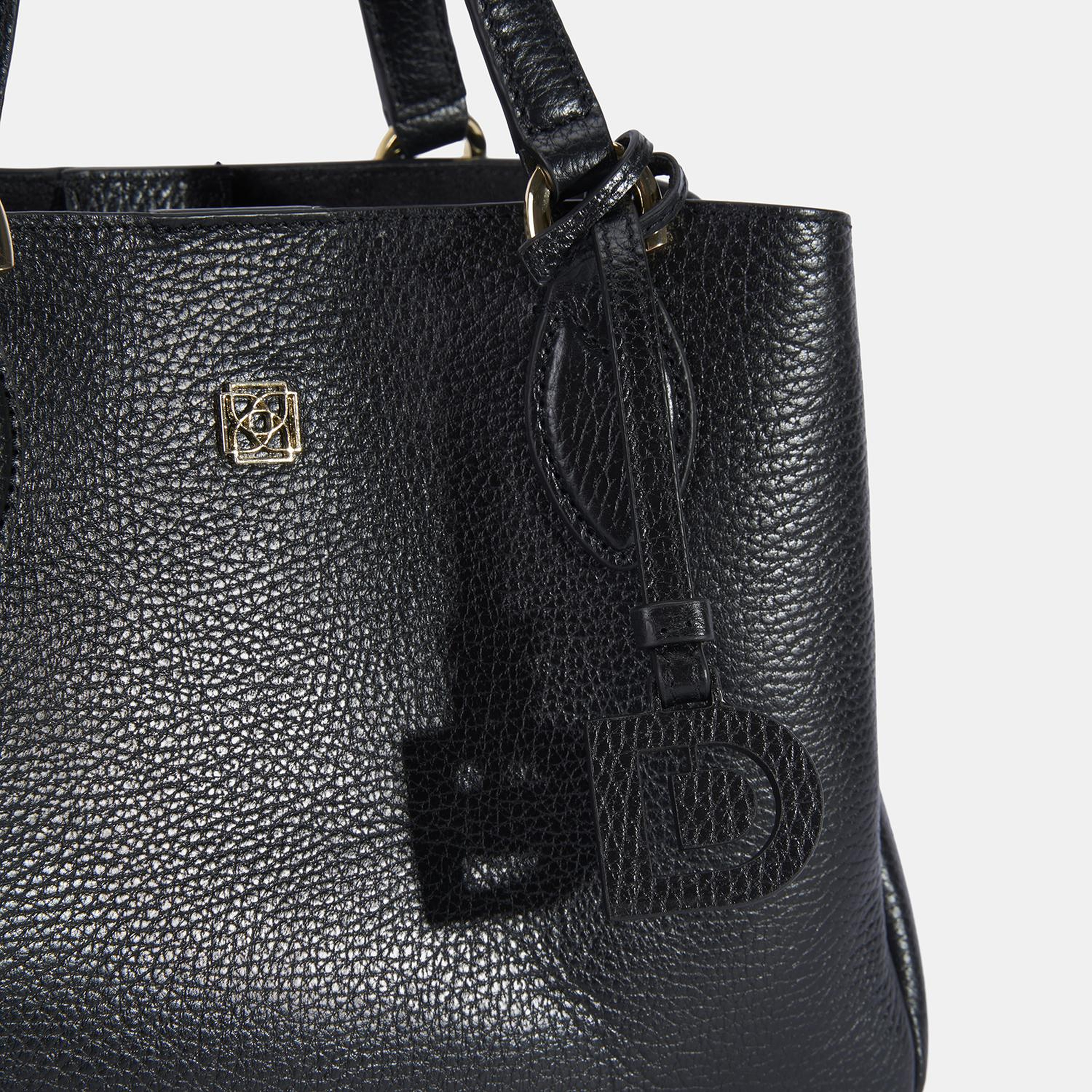 Kadın Siyah D Logolu Deri El Çantası