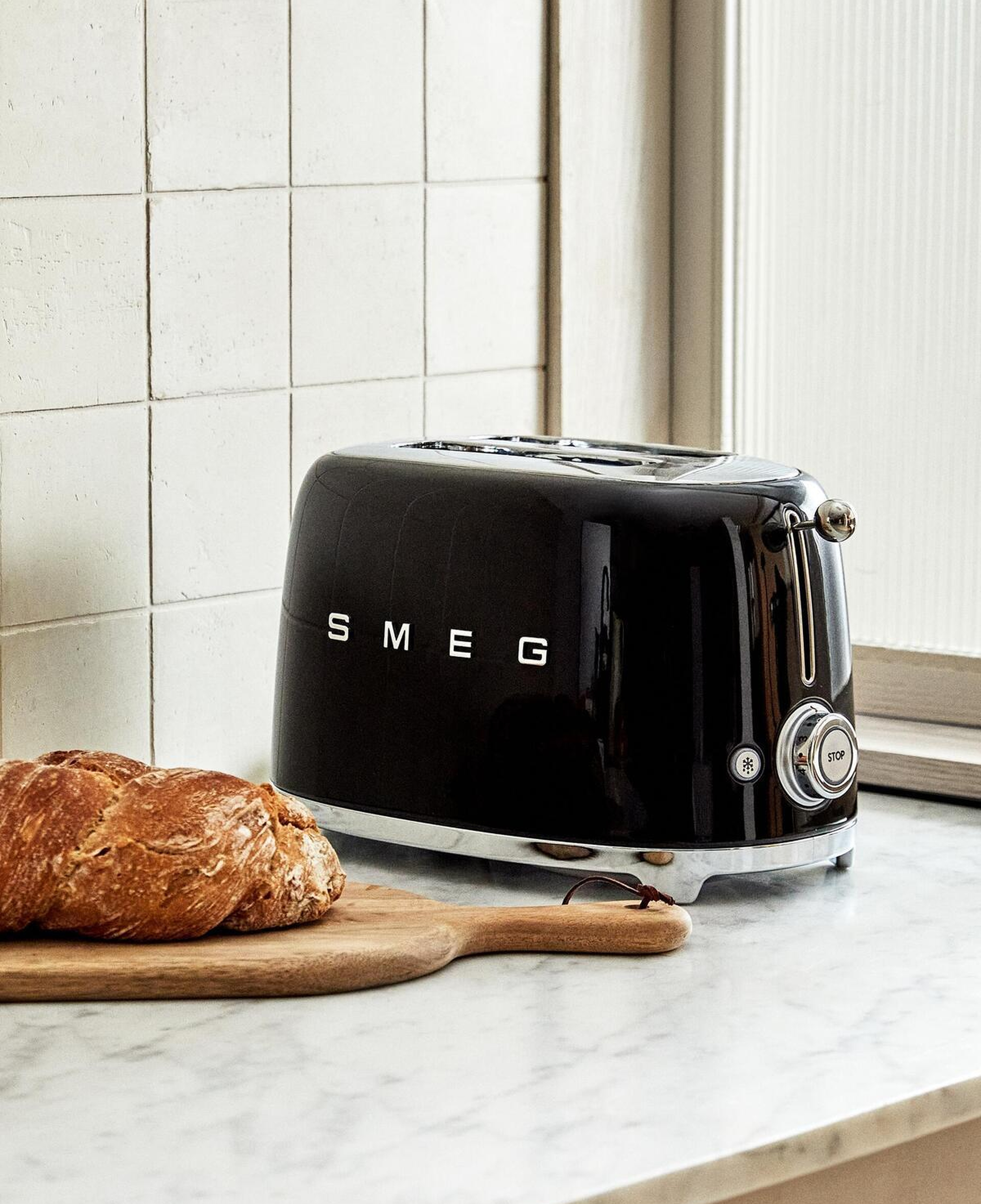 Smeg 50's Style Retro Siyah Ekmek Kızartma Makinesi TSF01BLEU