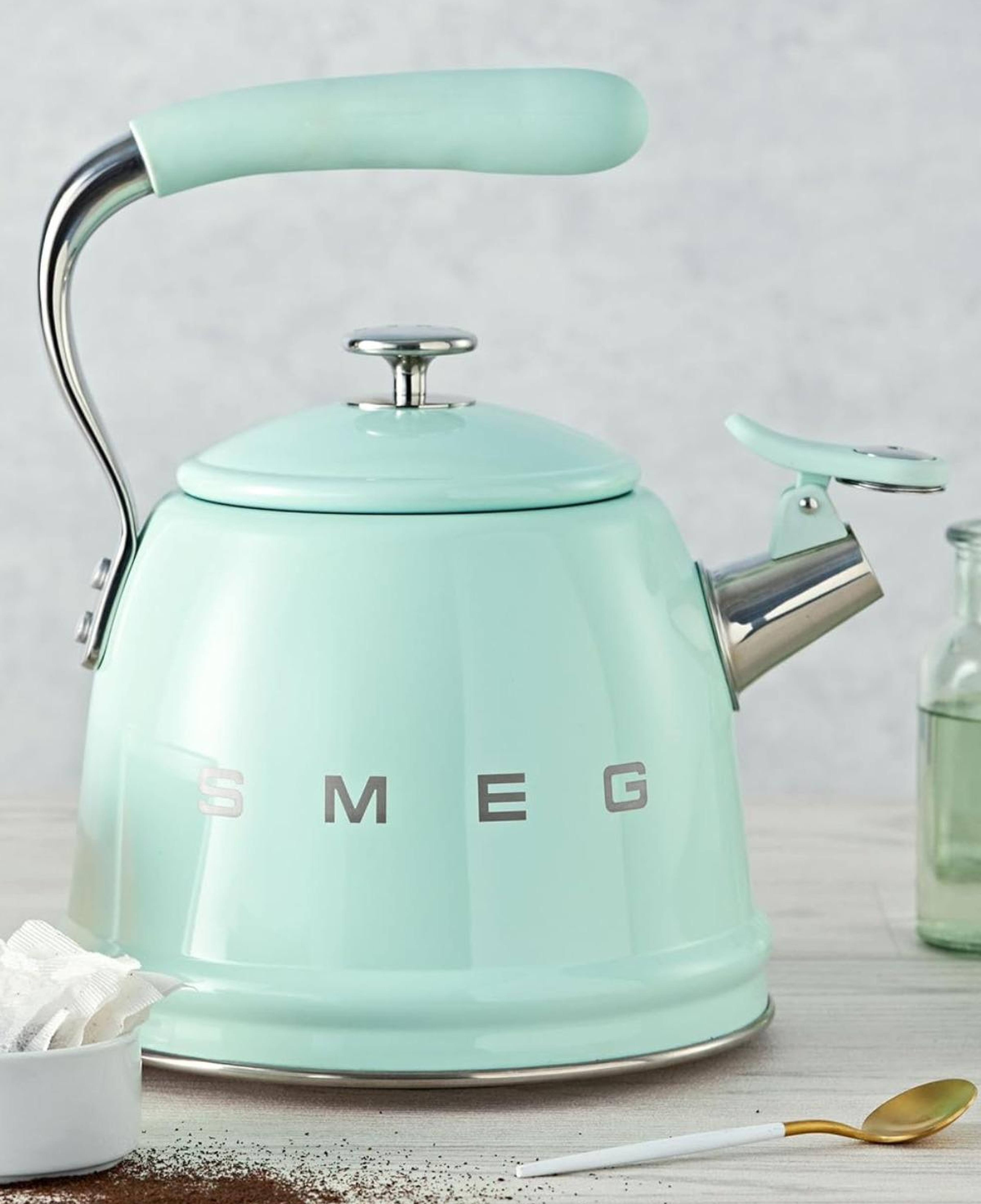 Smeg 50's Style Pastel Yeşil Set Üstü Düdüklü Kettle 2.3 Lt