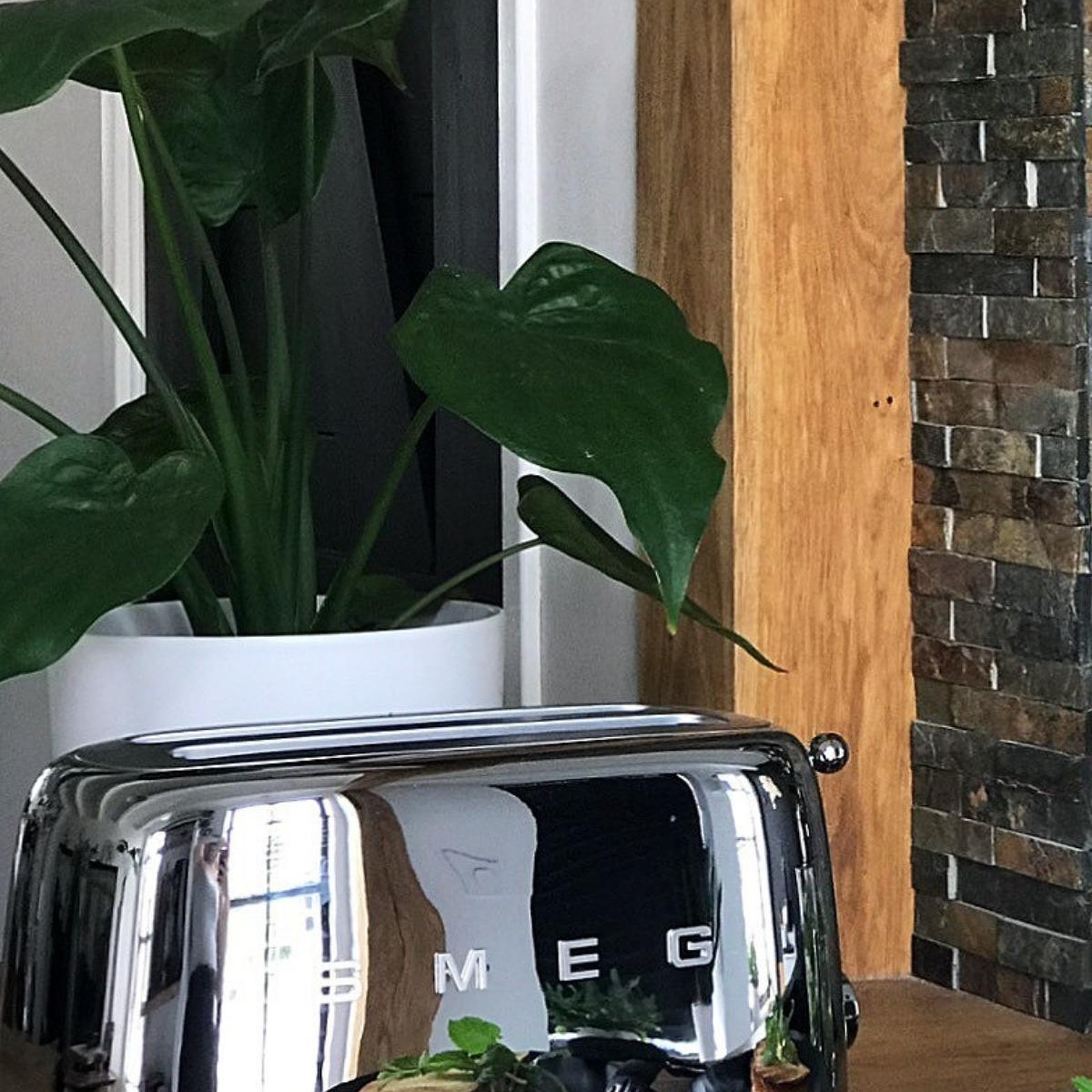 Smeg Çelik Rengi Ekmek Kızartma Makinesi 2x4