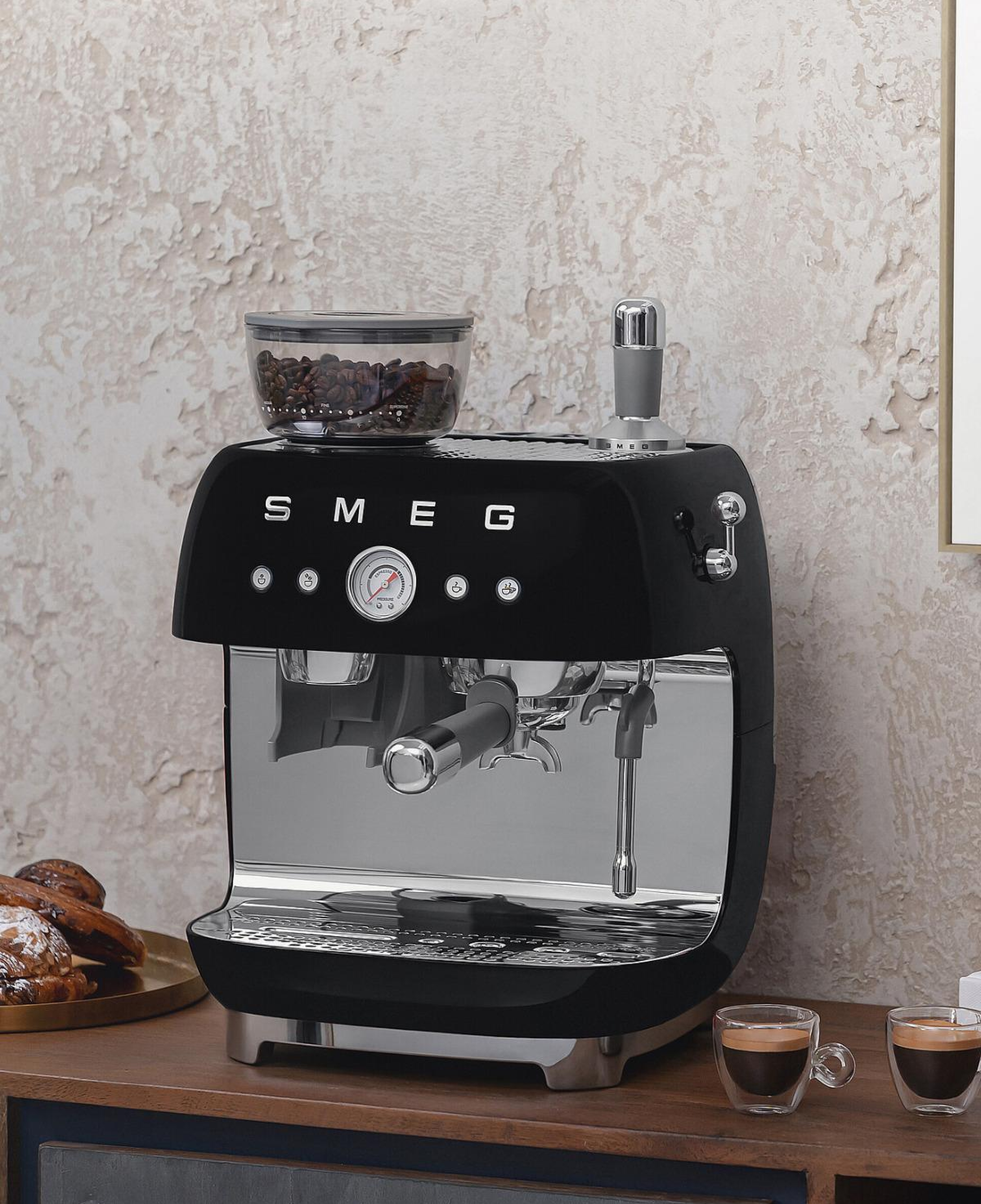 Smeg Siyah Öğütücülü Espresso Kahve Makinesi Egf03bleu