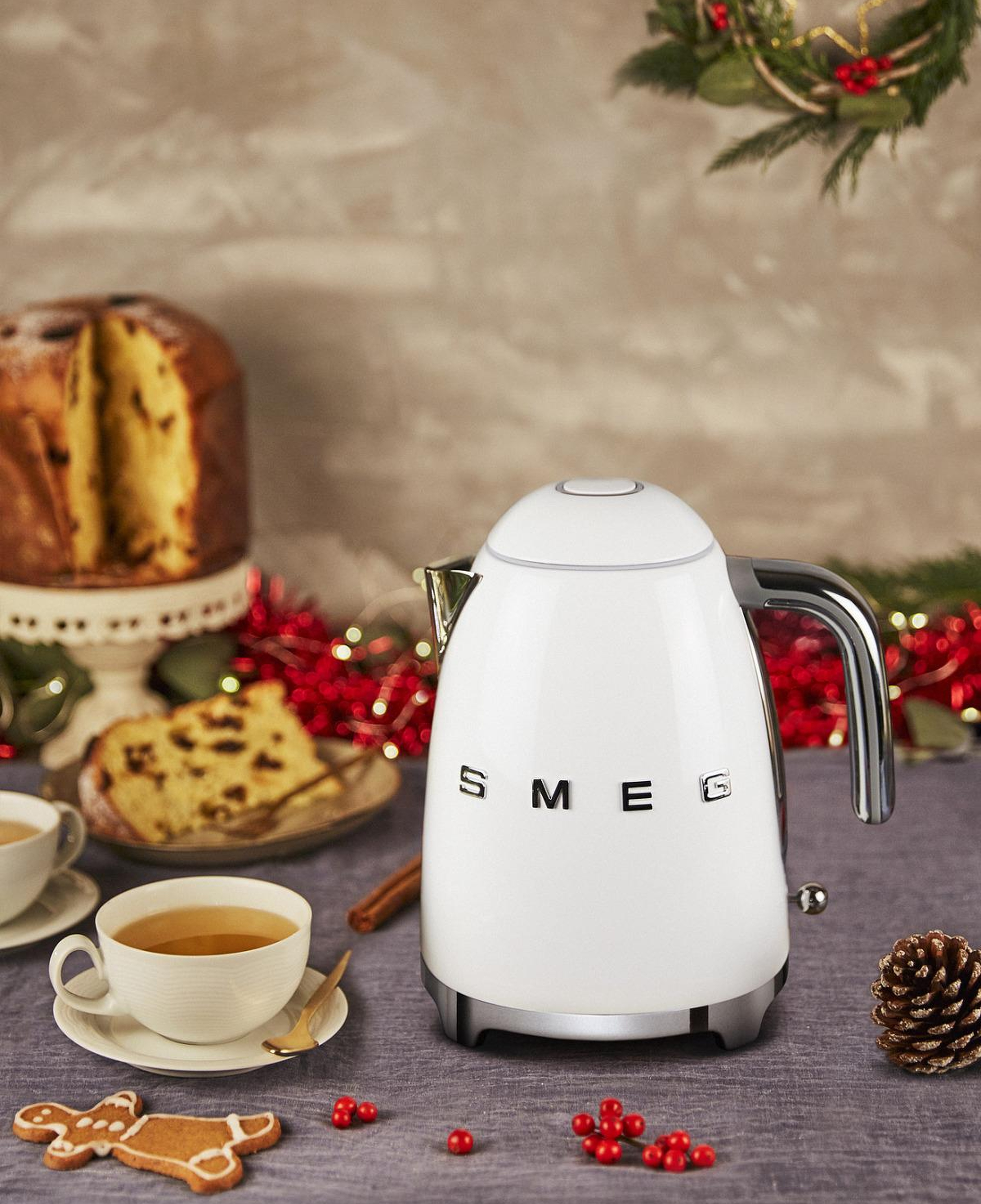 Smeg 50's Style Beyaz Su Isıtıcı Kettle Klf03wheu