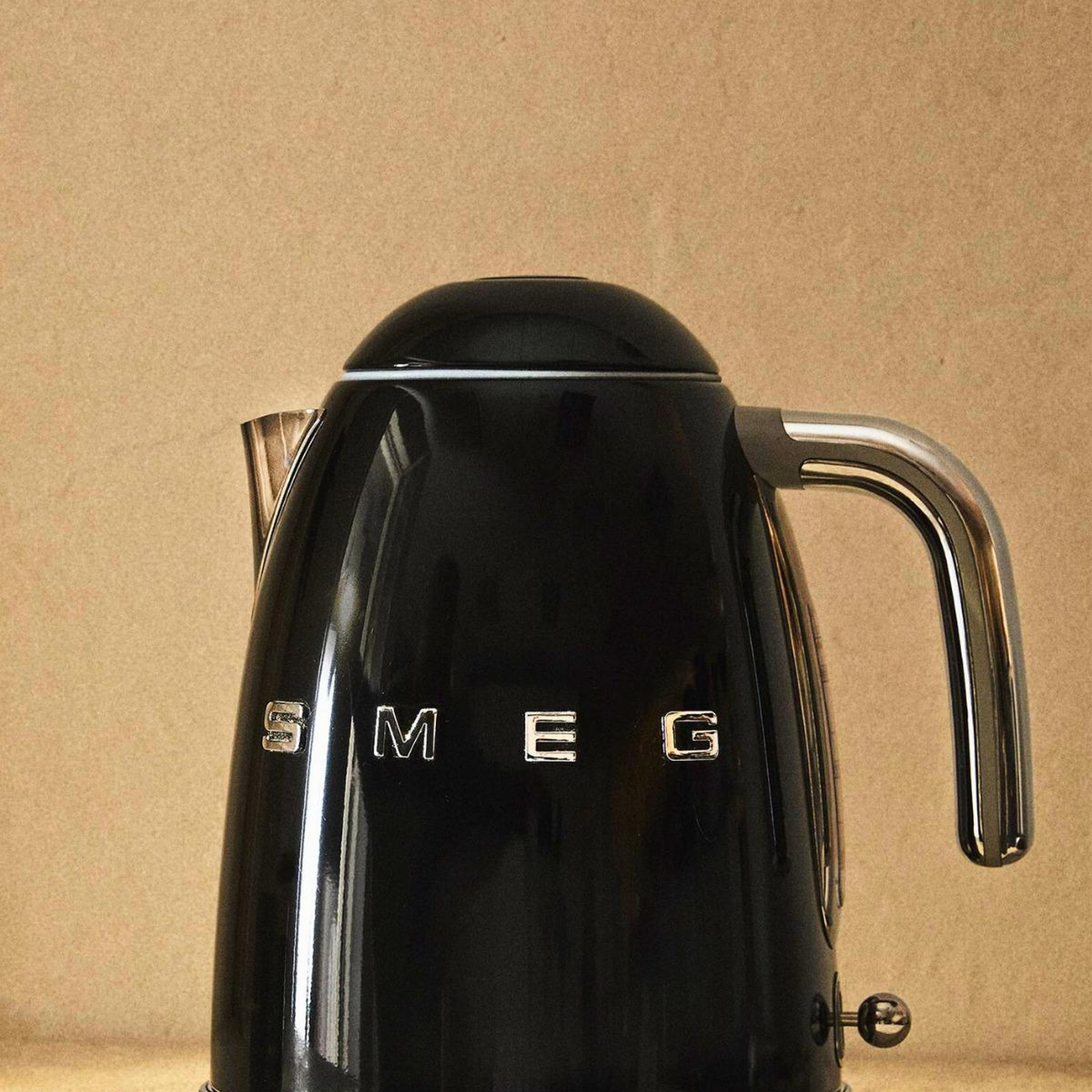 Smeg 50'S Style Retro Su Isıtıcı Kettle Siyah Klf03bleu
