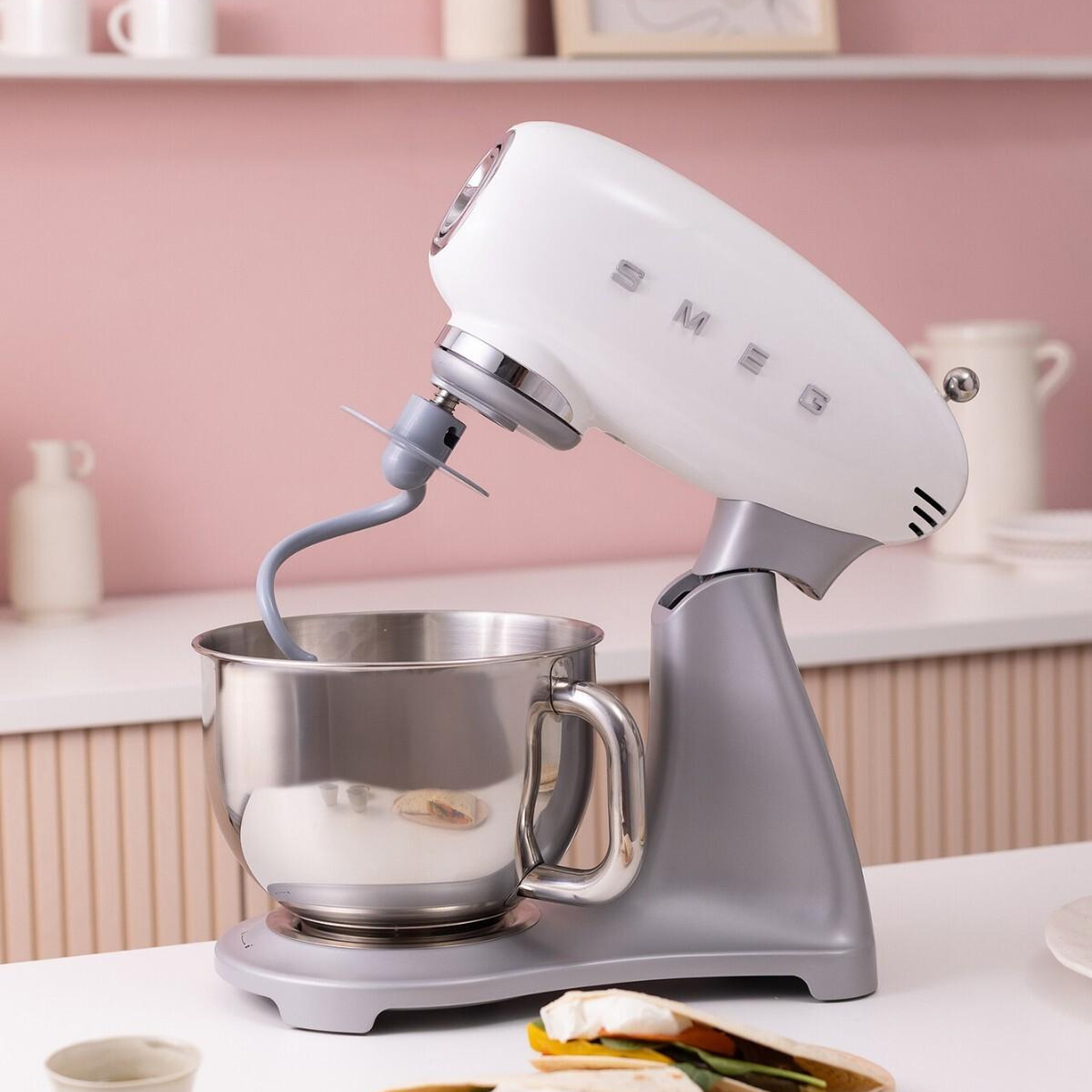 Smeg 50's Style Steady-Mix 4,8 L SMF04 Stand Mikser Mutfak Şefi