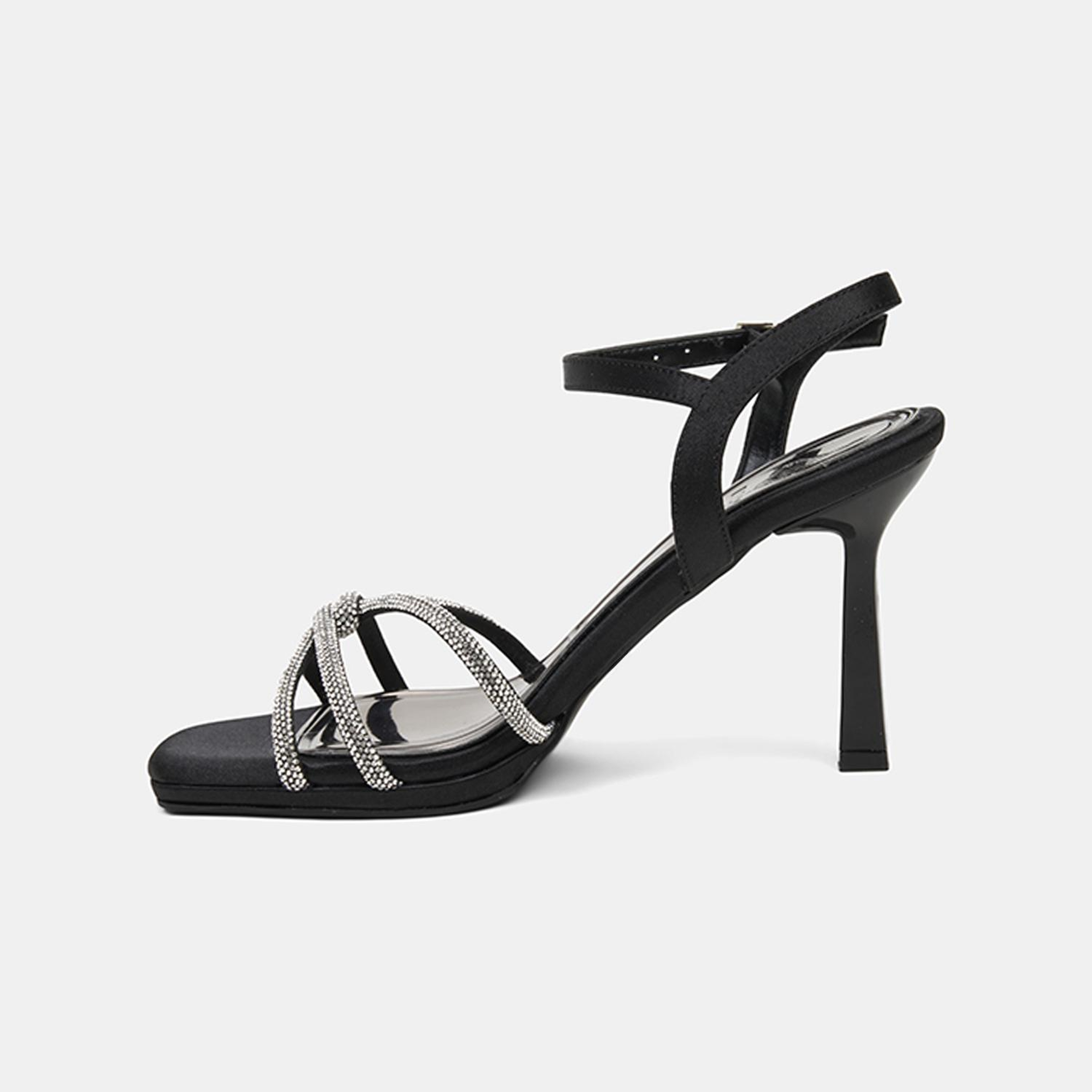 Kadın Siyah Taşlı Ayarlanabilir Tokalı Topuklu Abiye Sandalet