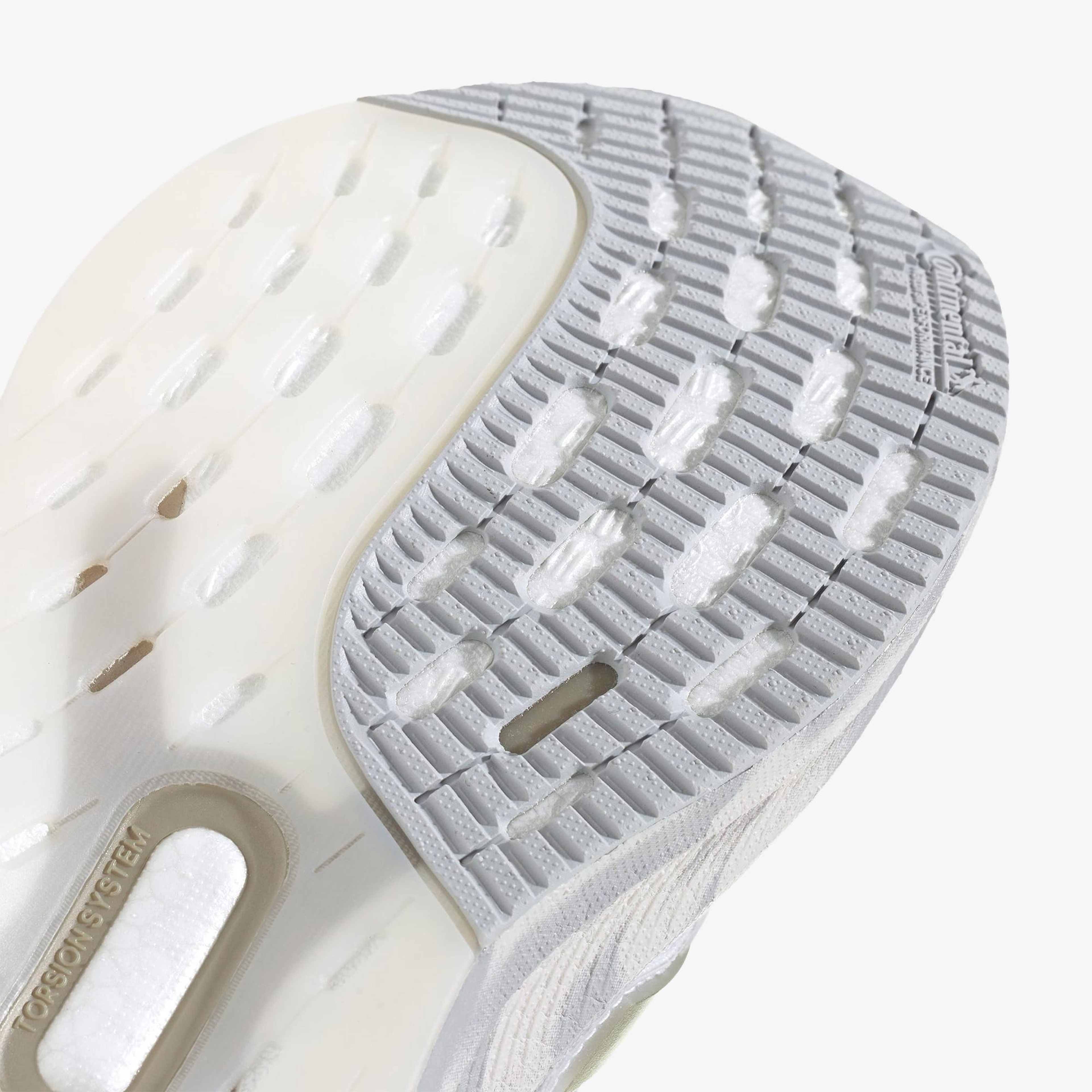 adidas Ultraboost 5 Kadın Gri Koşu Ayakkabısı