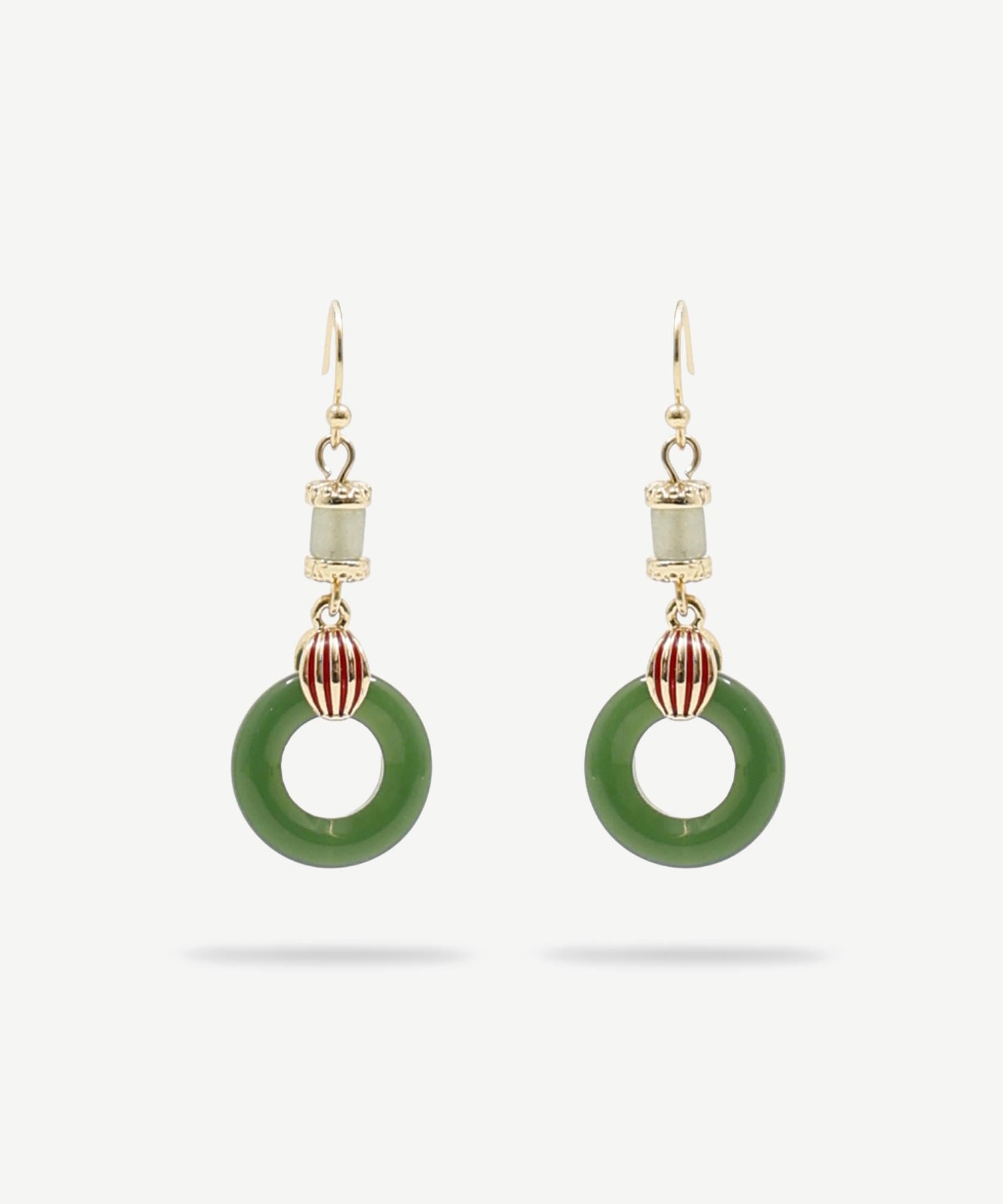 YARGICI Cam Taş Detaylı Sallantılı Küpe