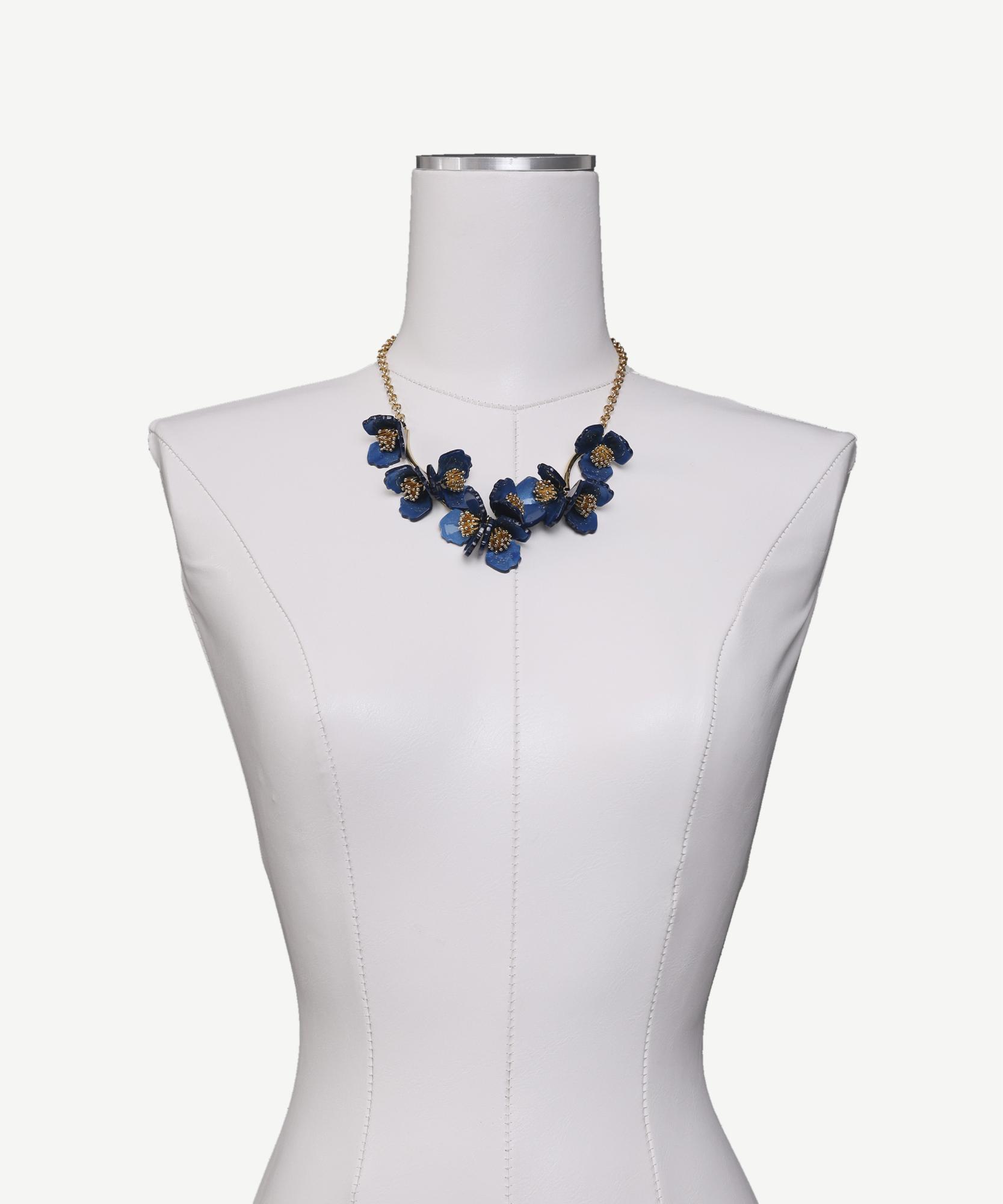 YARGICI Çiçek Formlu Kolye